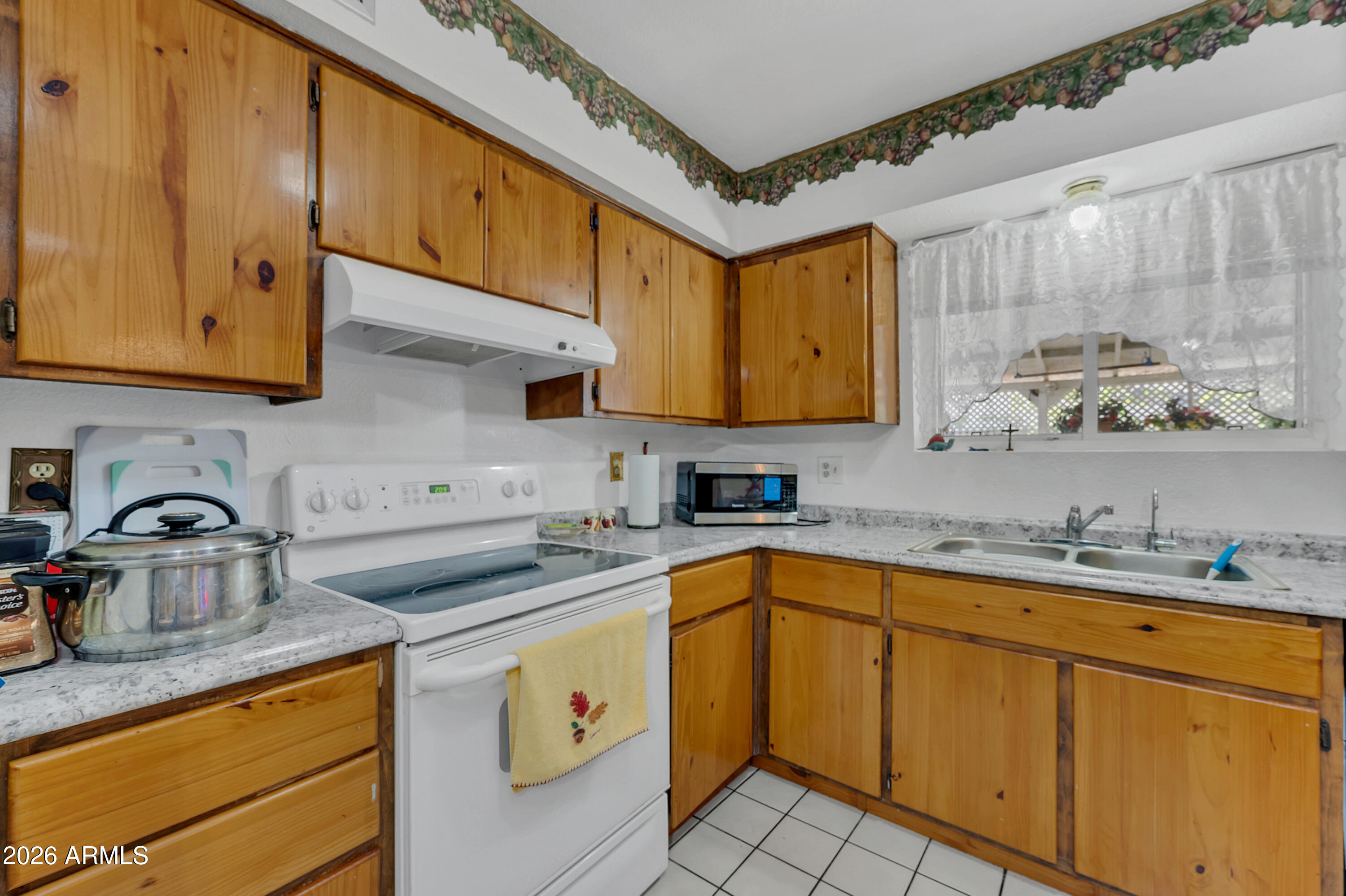 1356 S YALE