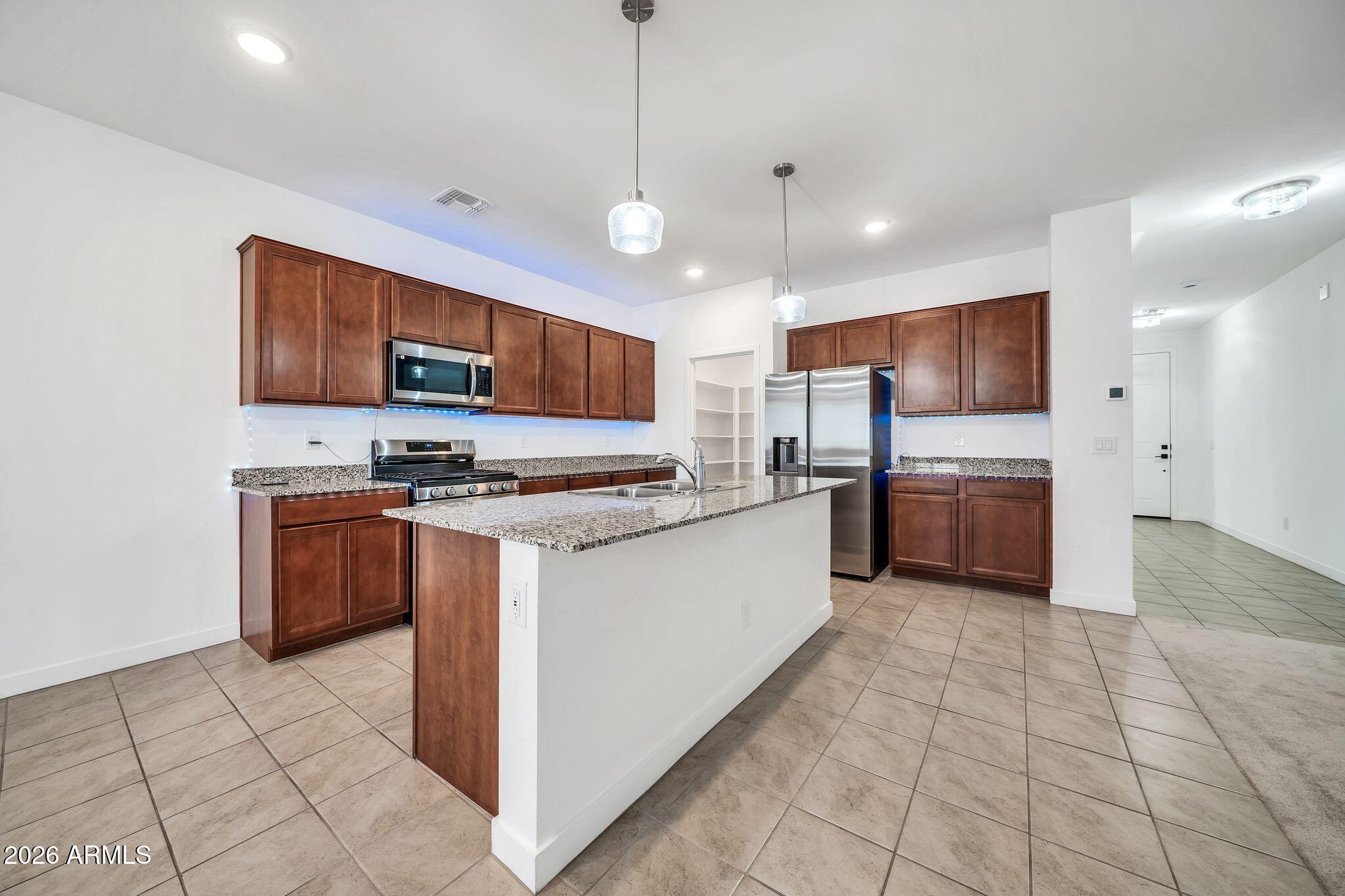 17432 W LUPINE Avenue