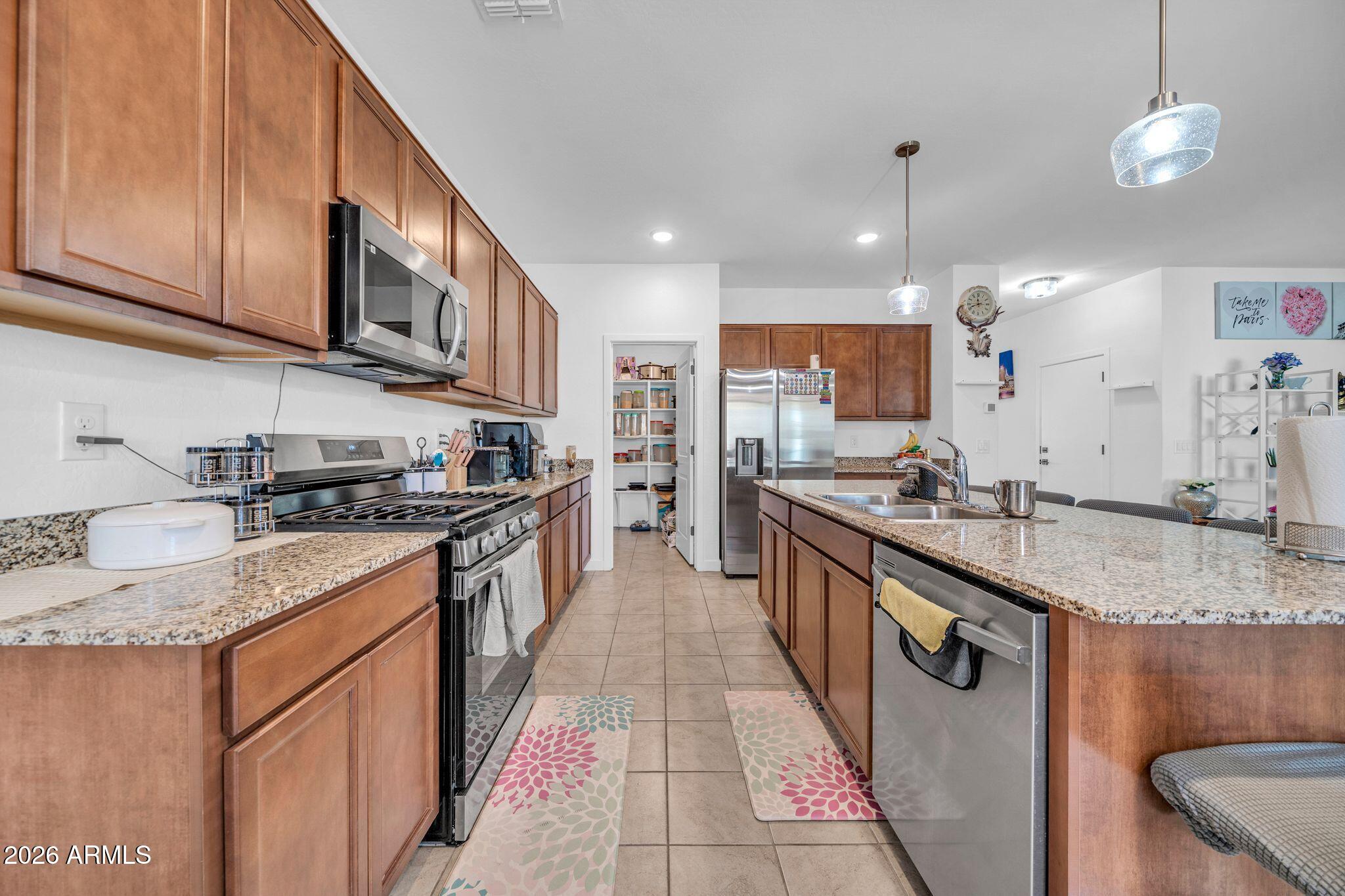 17432 W LUPINE Avenue