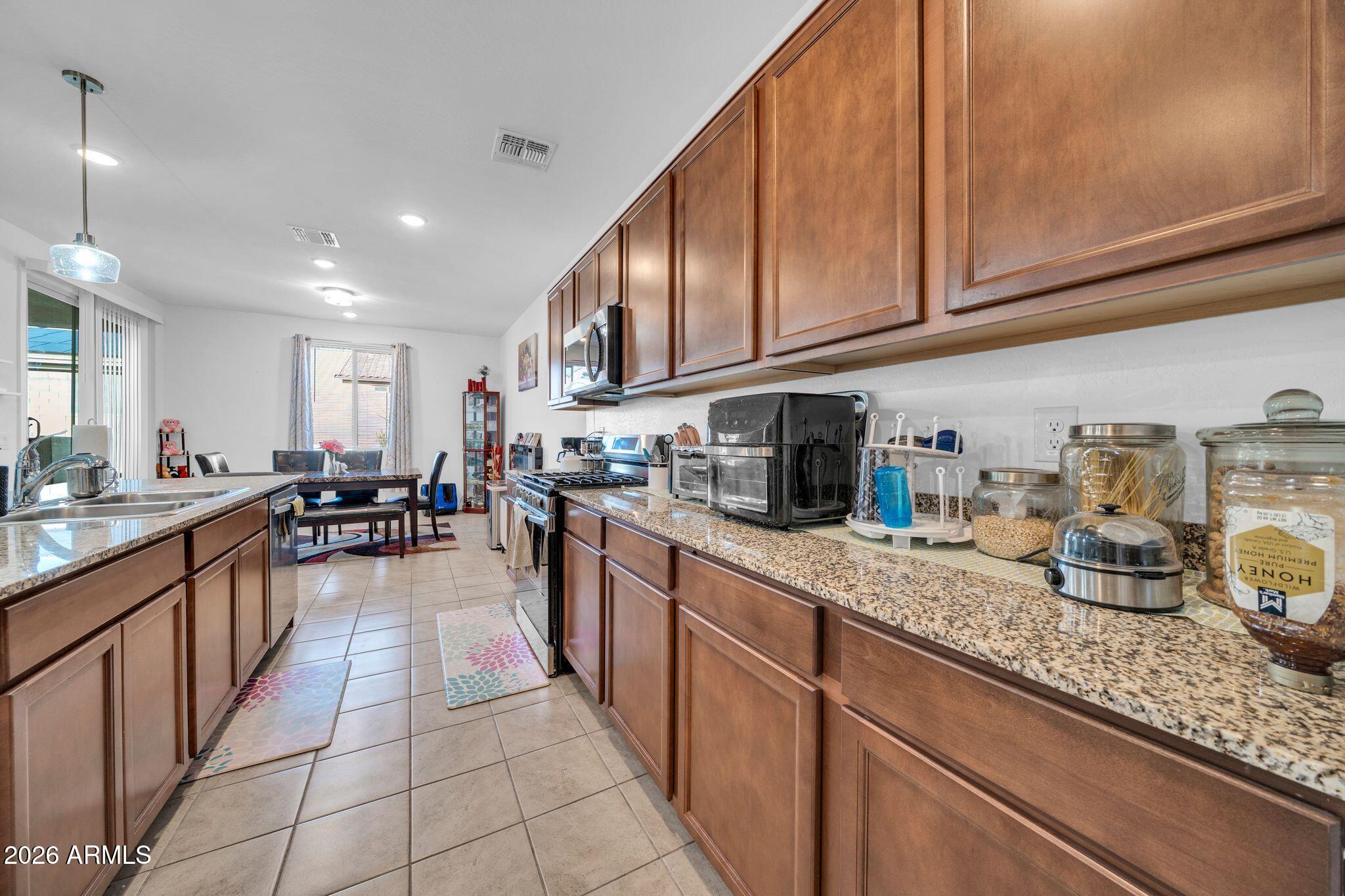 17432 W LUPINE Avenue