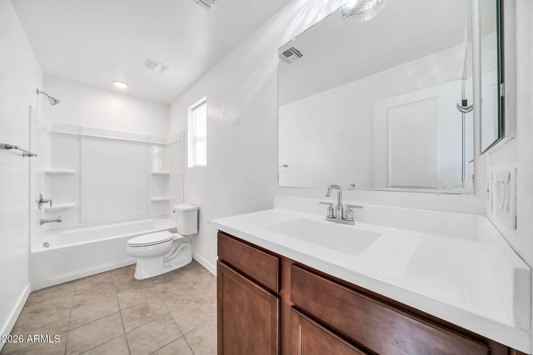 17432 W LUPINE Avenue