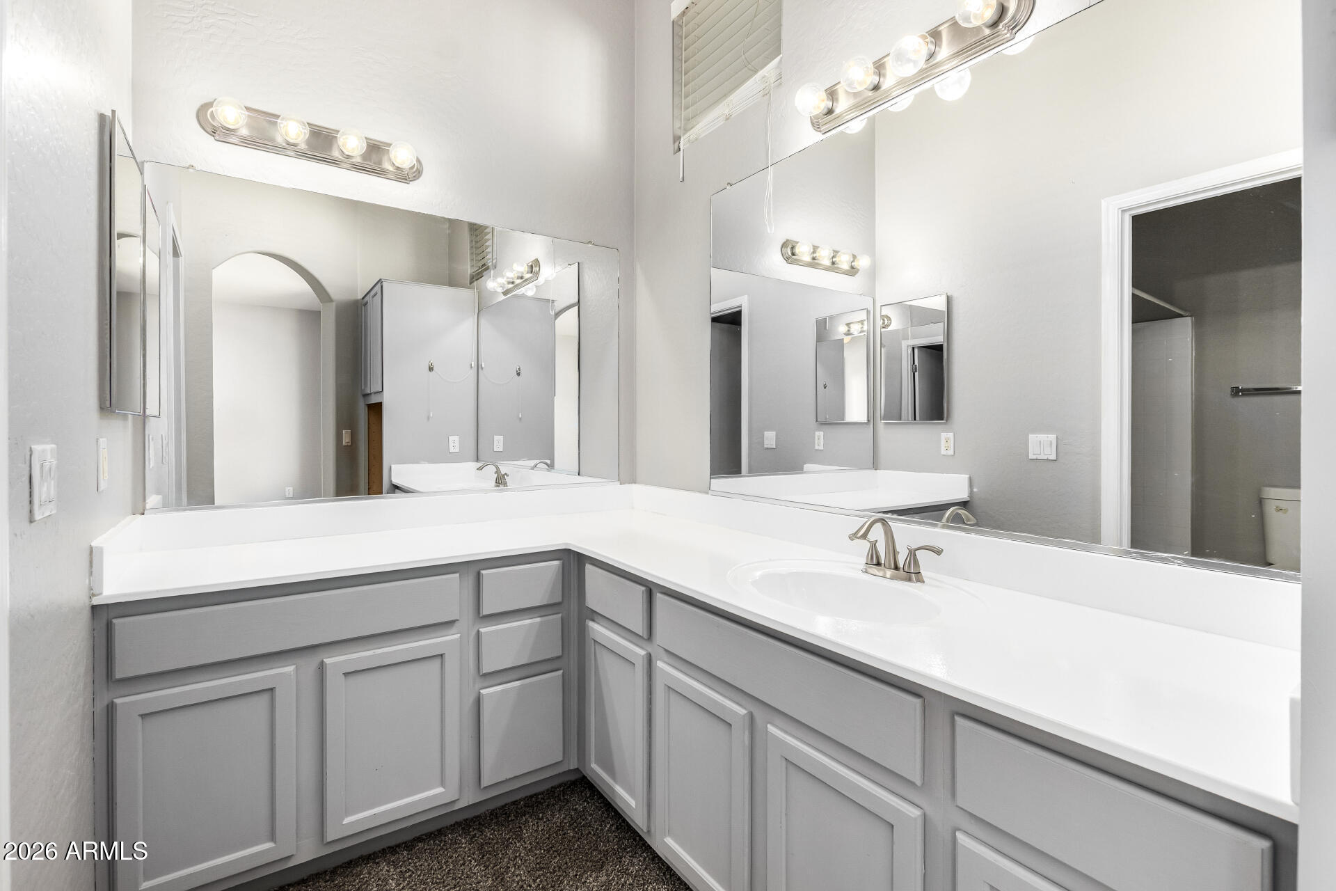 2150 E BELL Road 1075