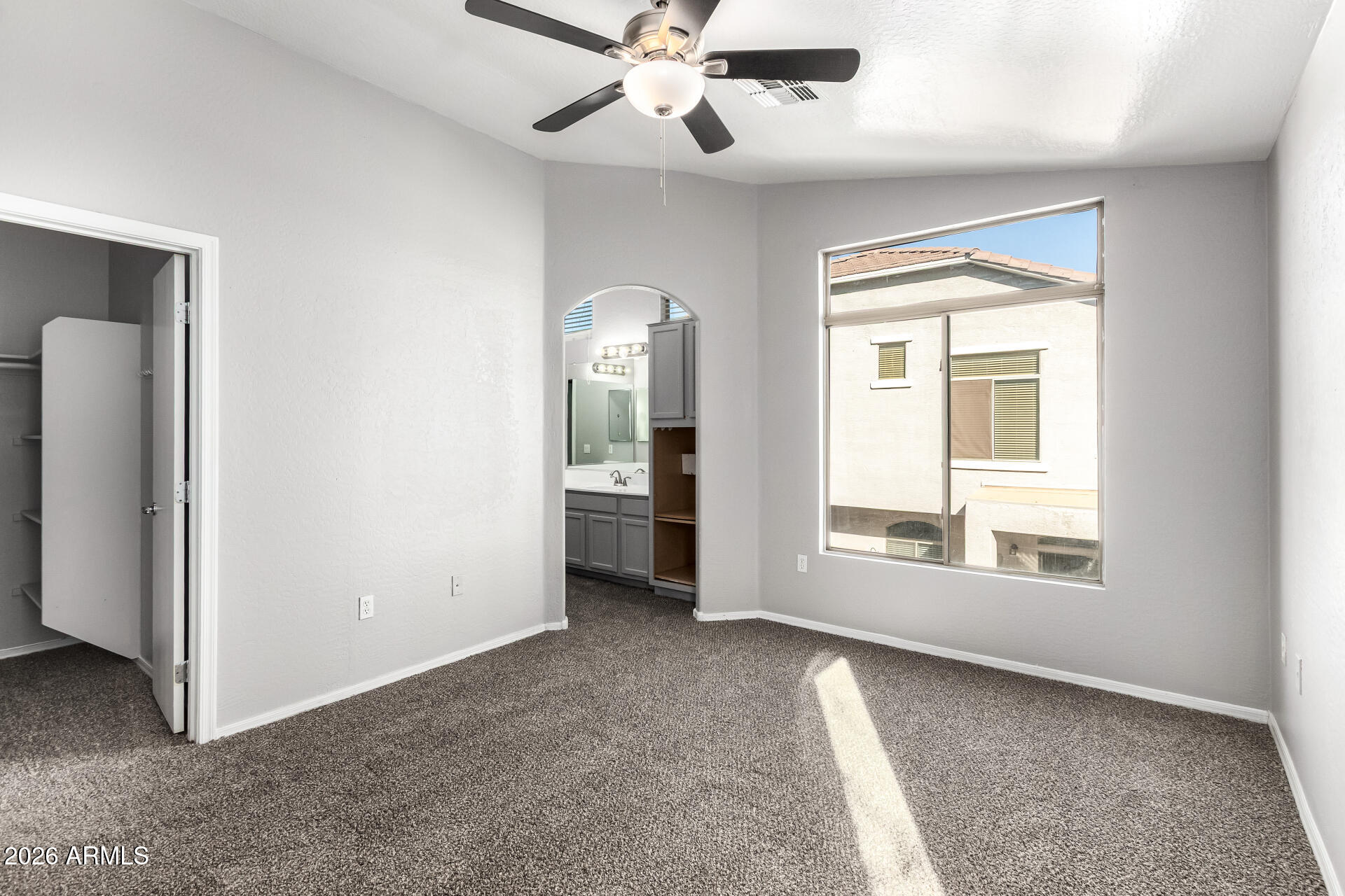 2150 E BELL Road 1075