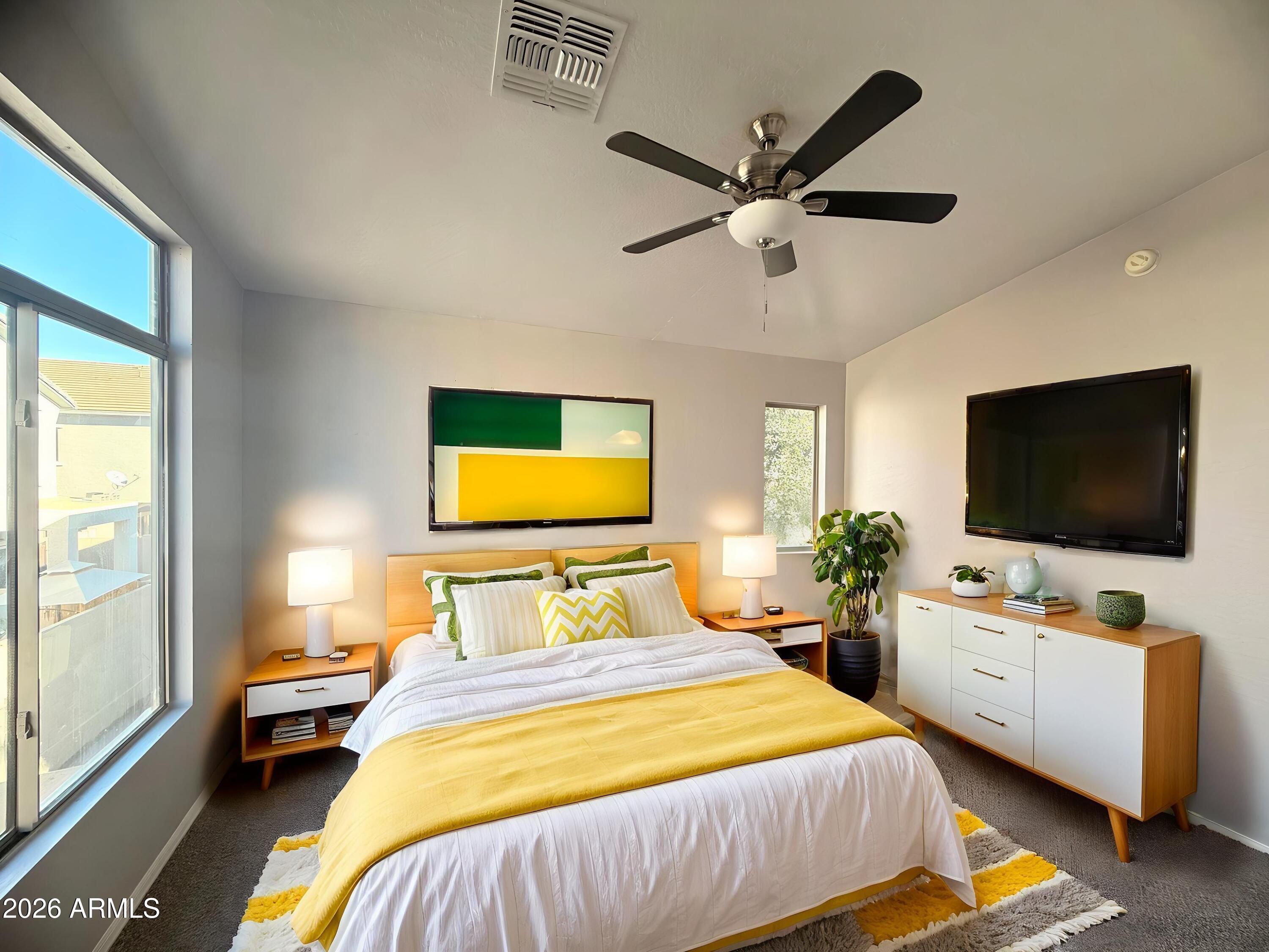 2150 E BELL Road 1075