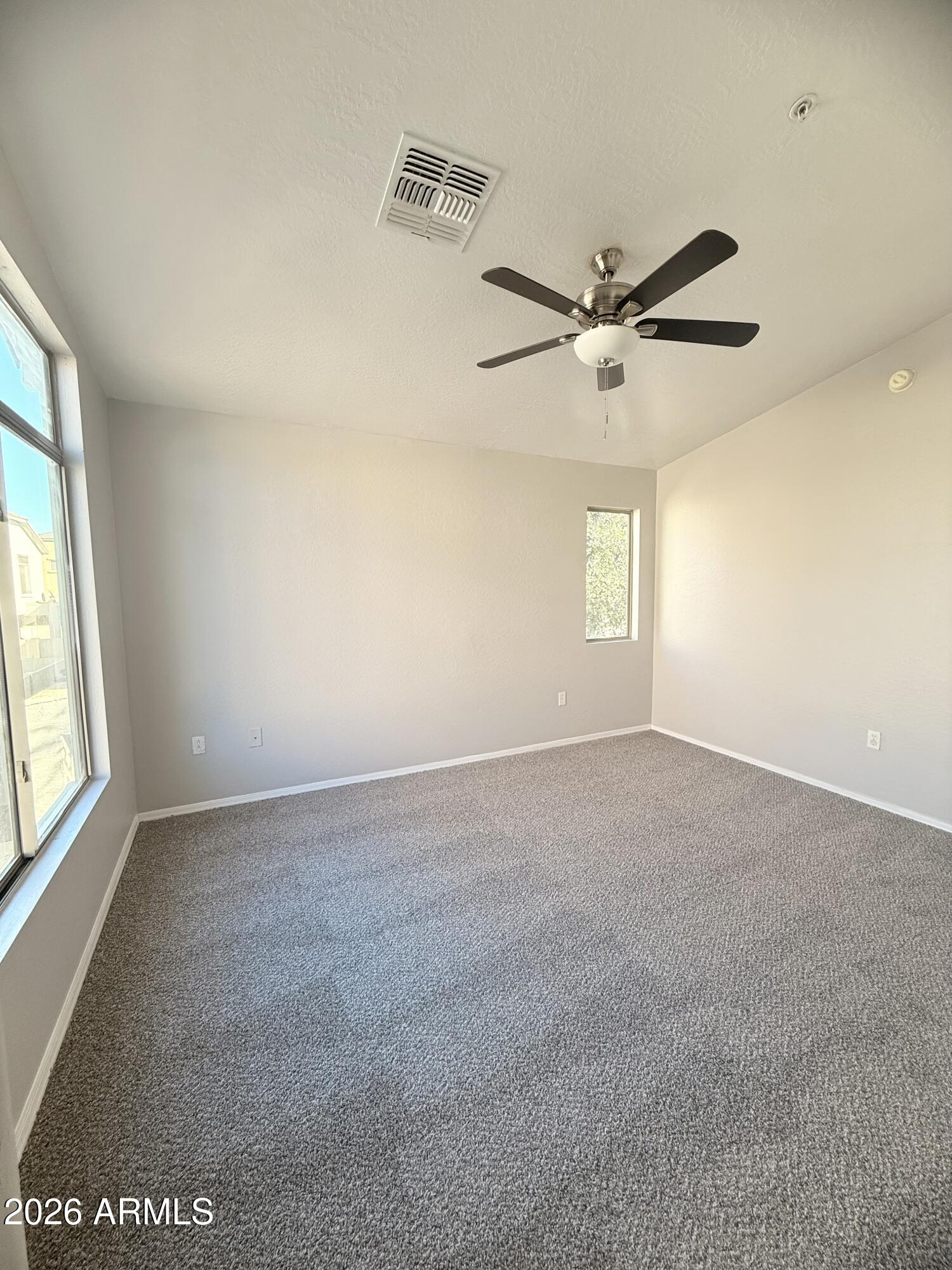 2150 E BELL Road 1075