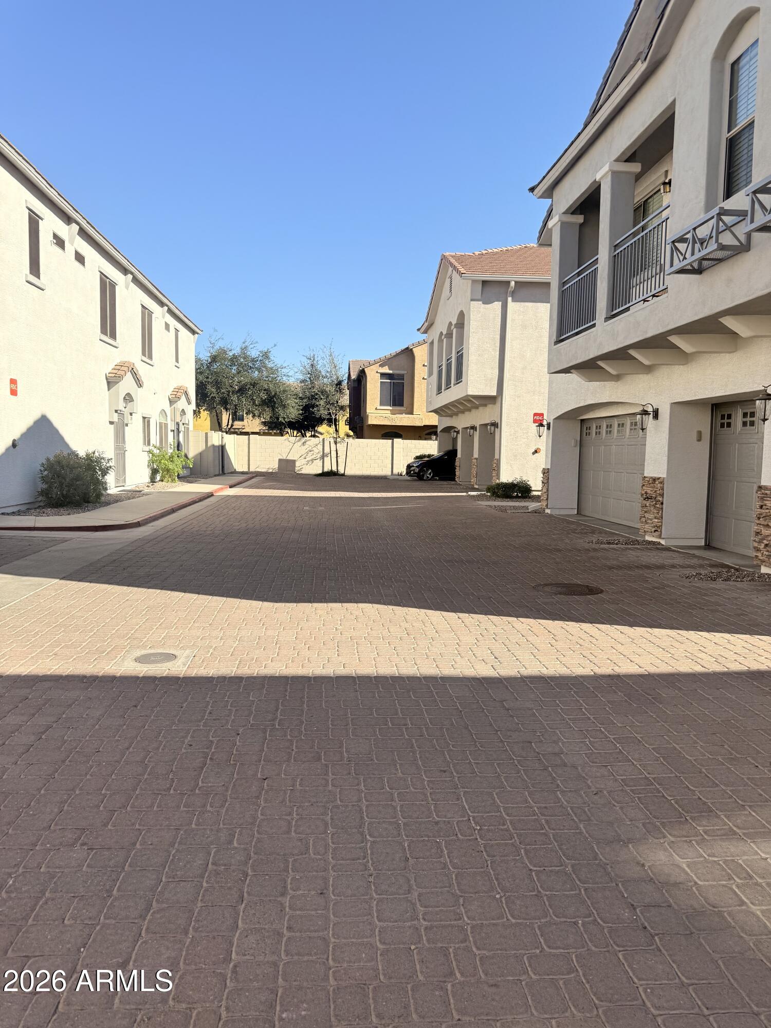 2150 E BELL Road 1075