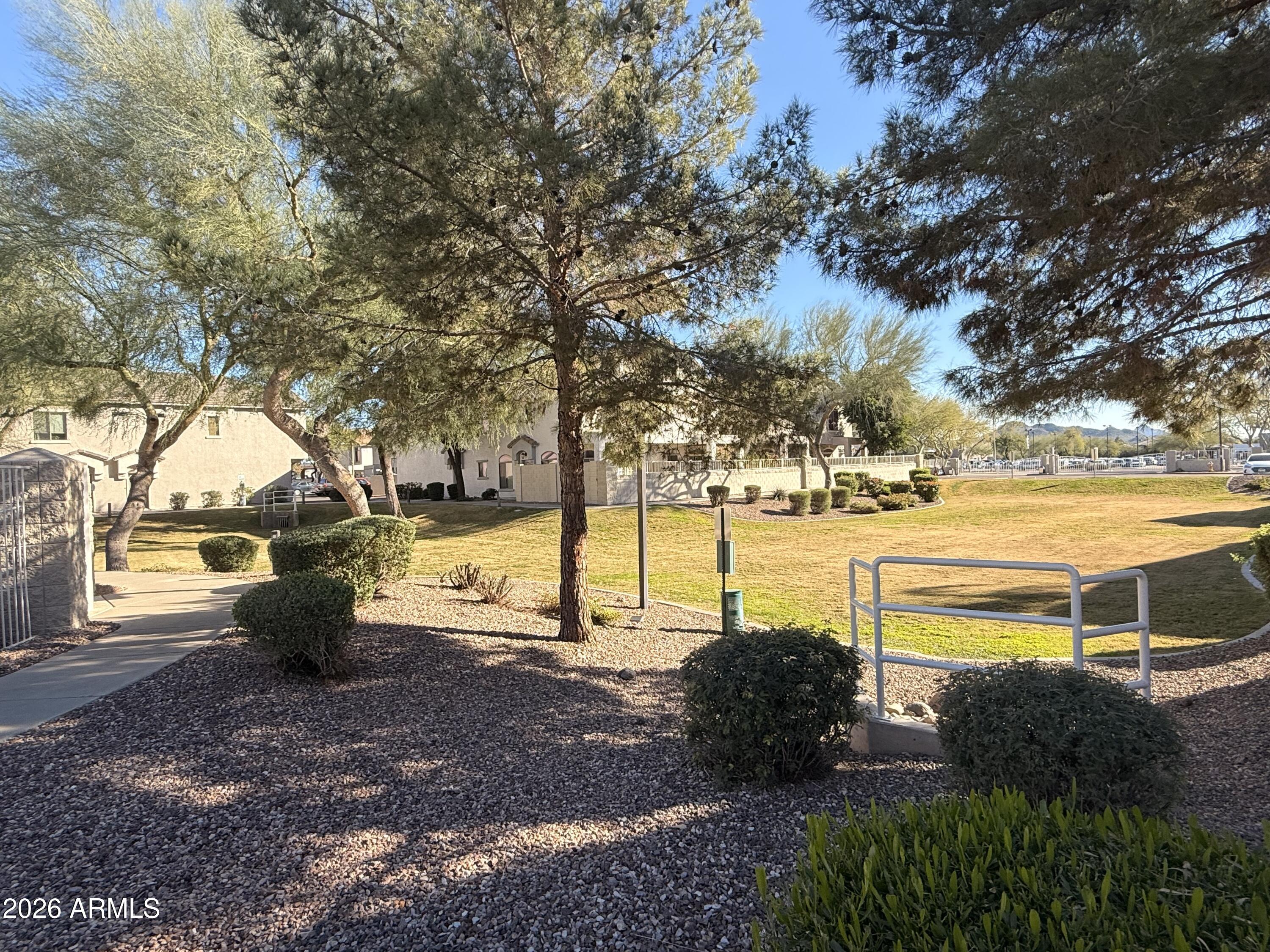 2150 E BELL Road 1075