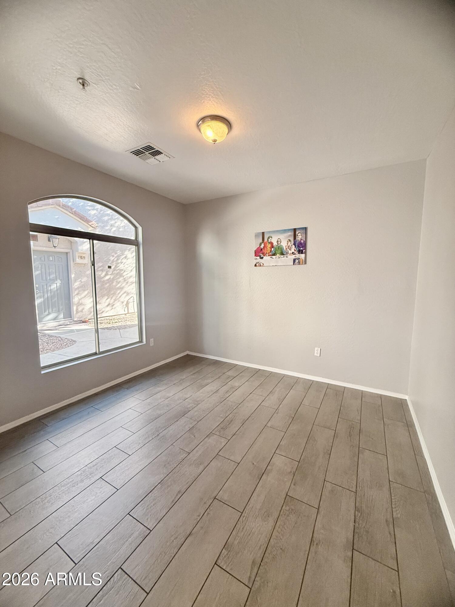 2150 E BELL Road 1075