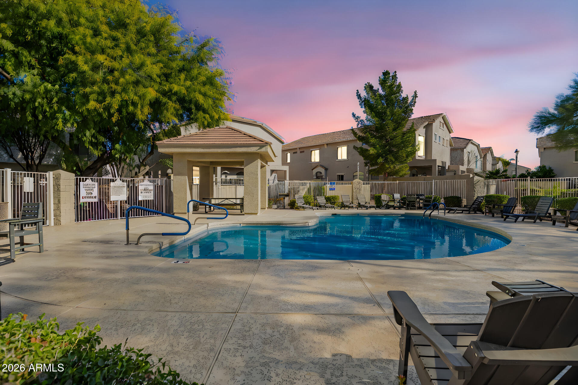 2150 E BELL Road 1075