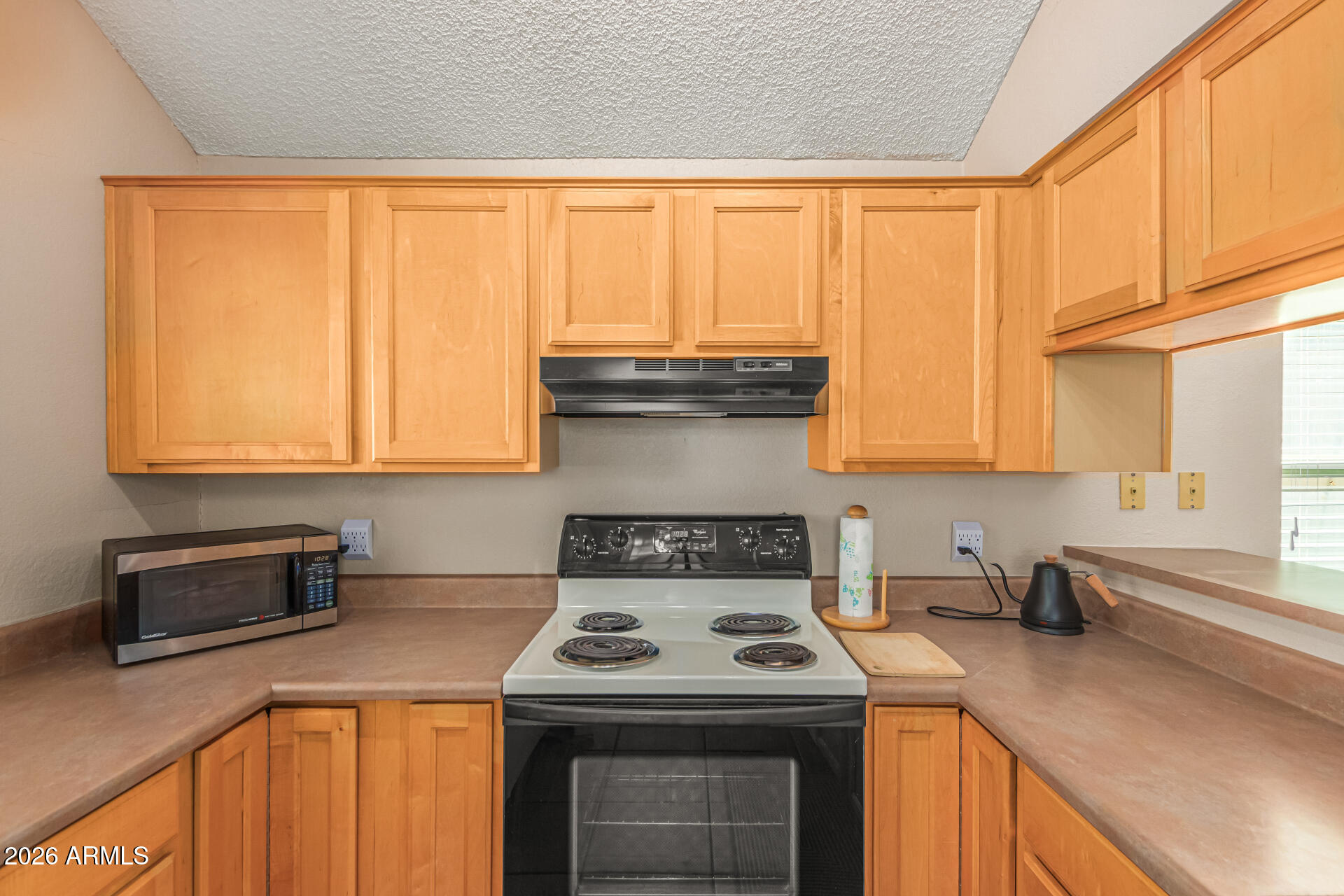 3904 W BUTLER Street