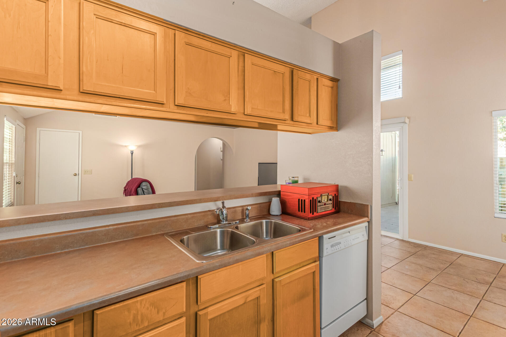 3904 W BUTLER Street