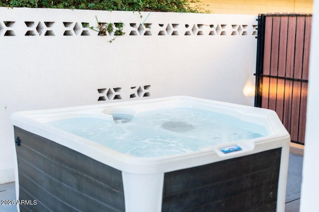 8331 E MEADOWBROOK Avenue