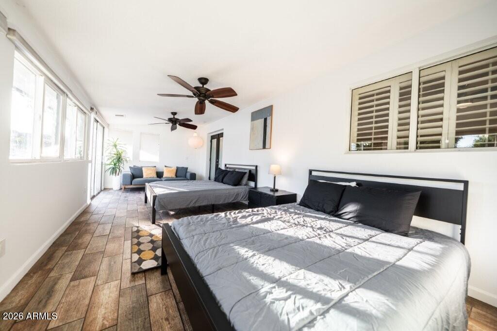 8331 E MEADOWBROOK Avenue