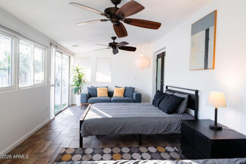 8331 E MEADOWBROOK Avenue