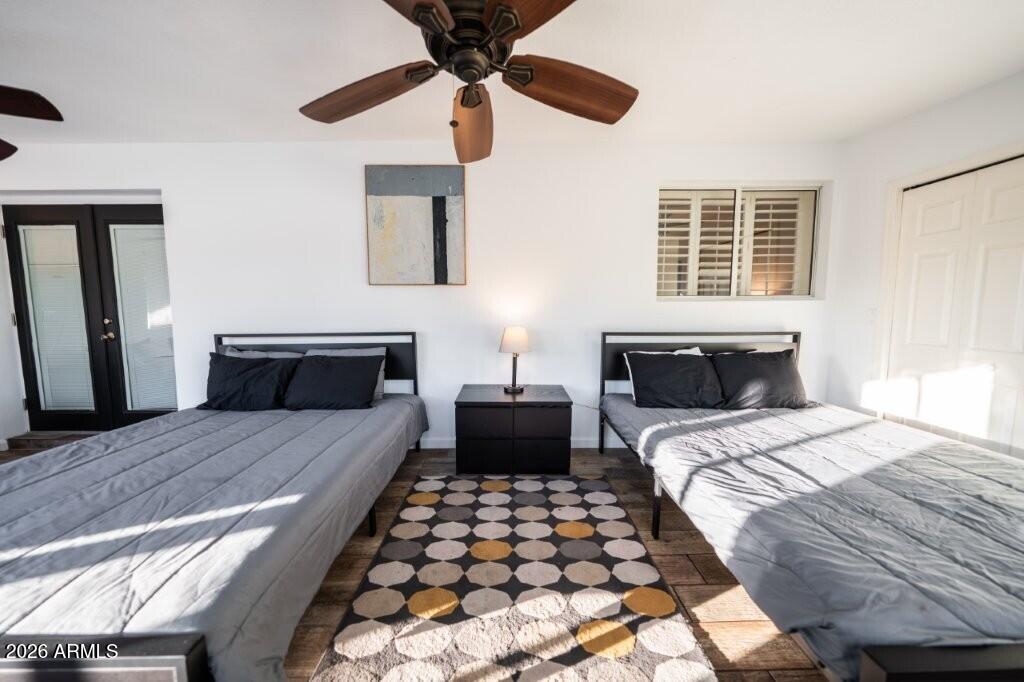 8331 E MEADOWBROOK Avenue