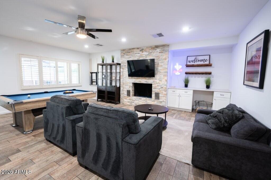 8331 E MEADOWBROOK Avenue