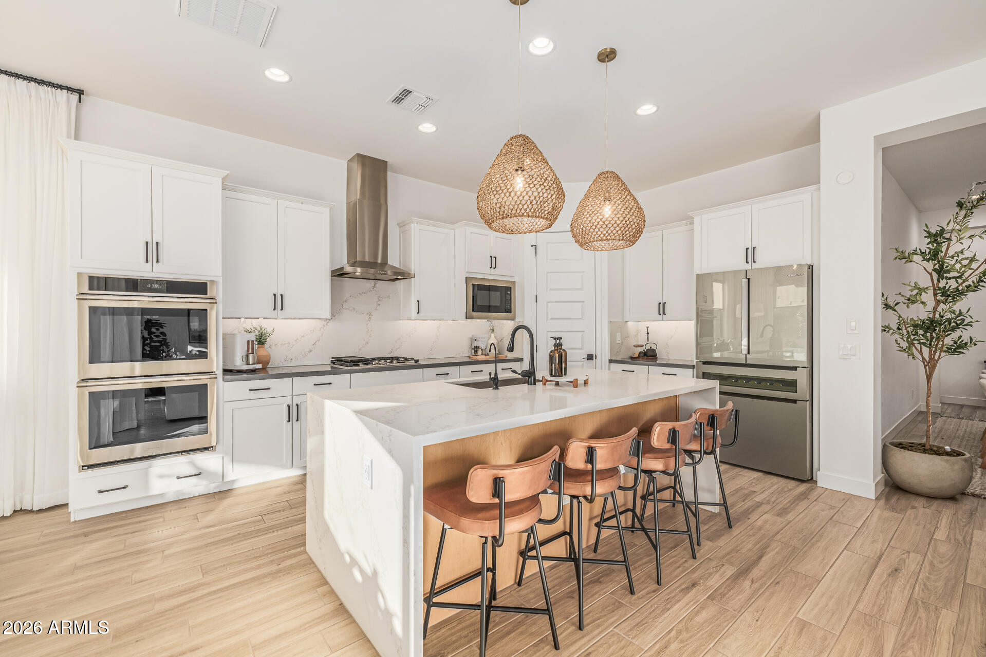 8743 W WAGON WHEEL Drive