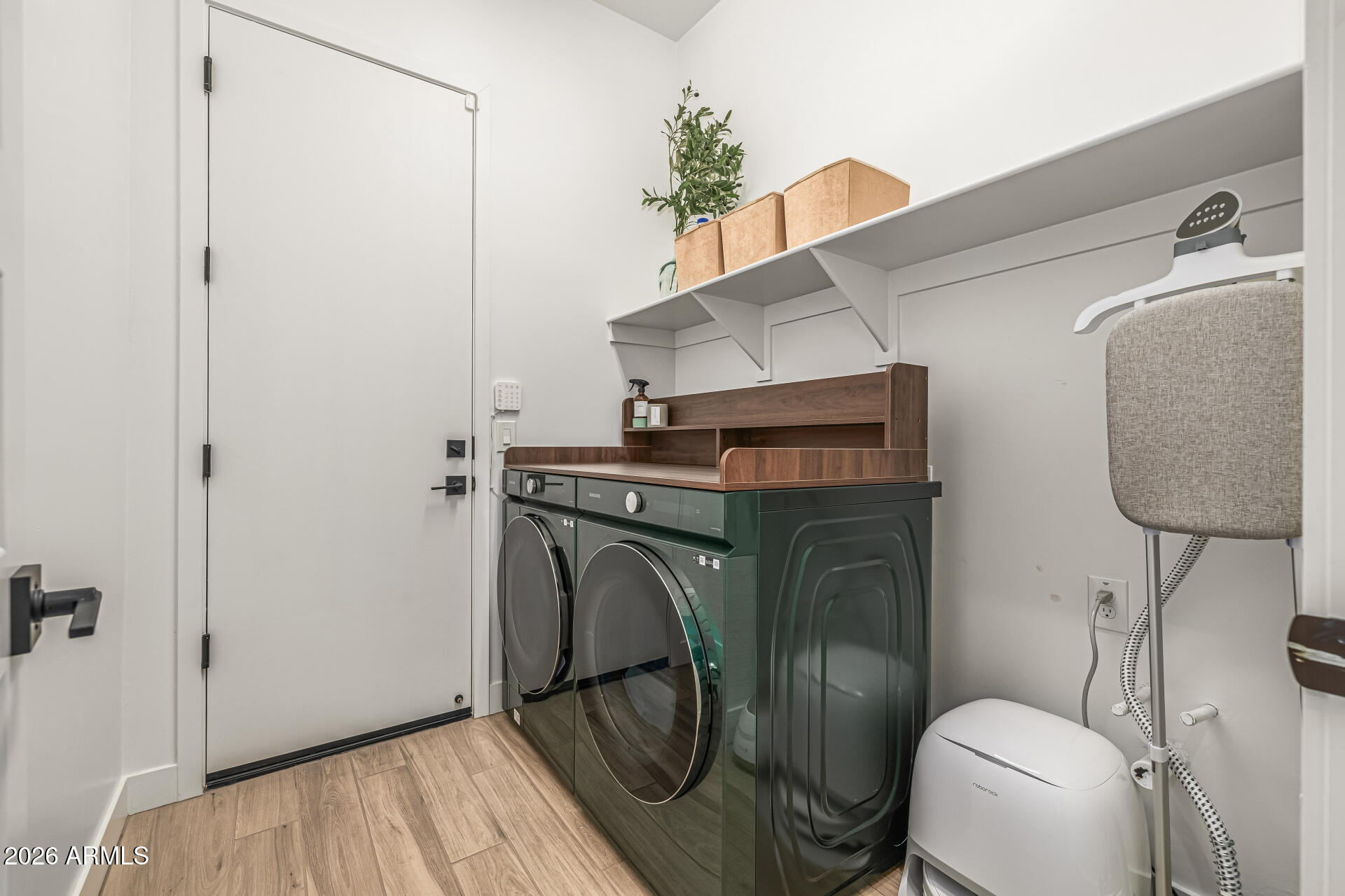 8743 W WAGON WHEEL Drive