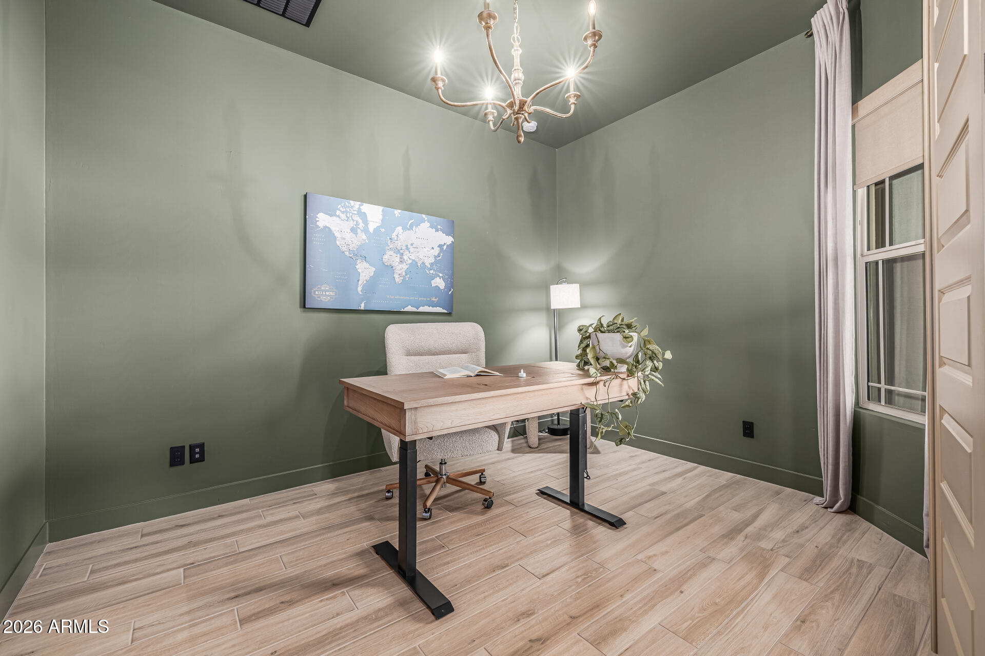 8743 W WAGON WHEEL Drive