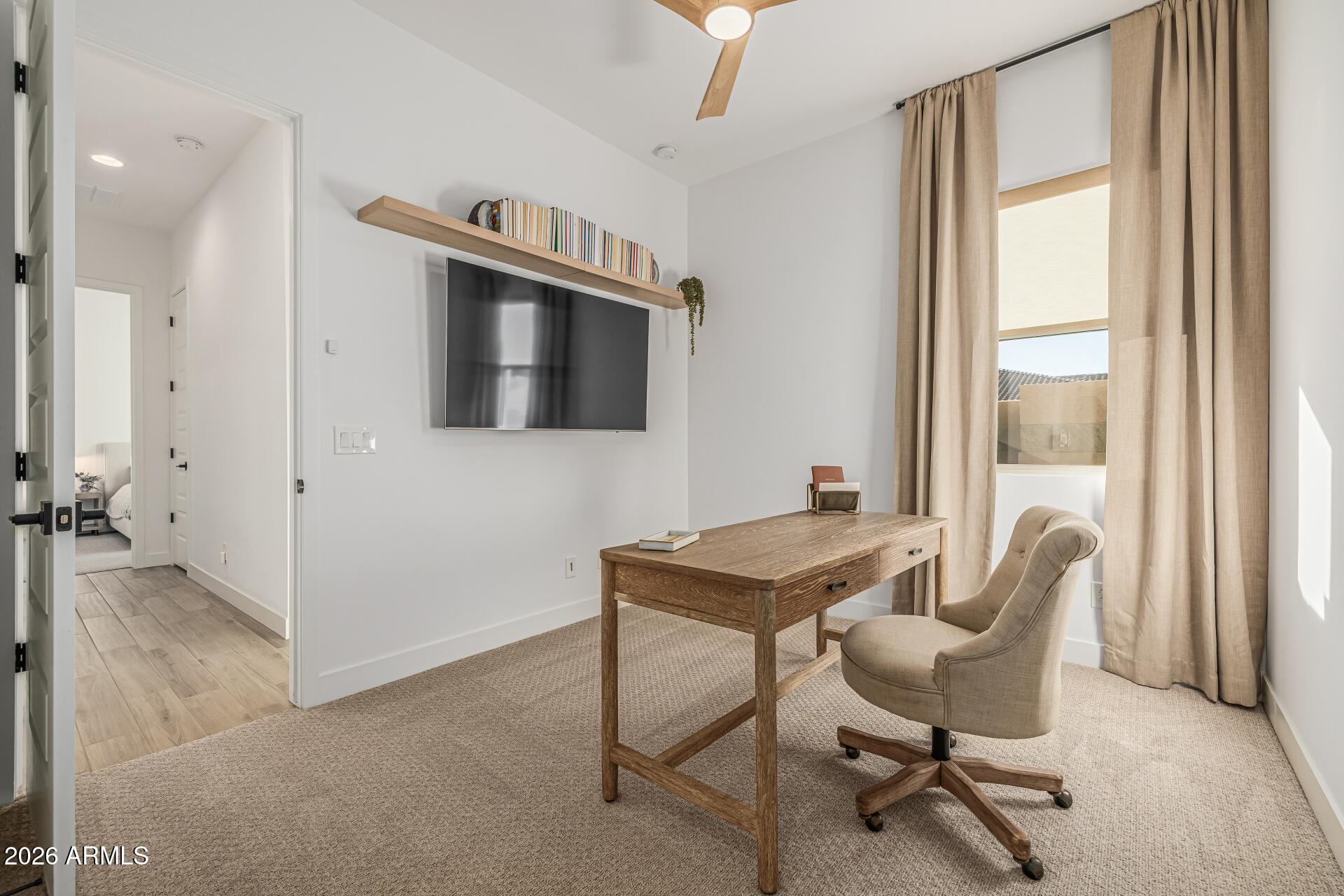 8743 W WAGON WHEEL Drive