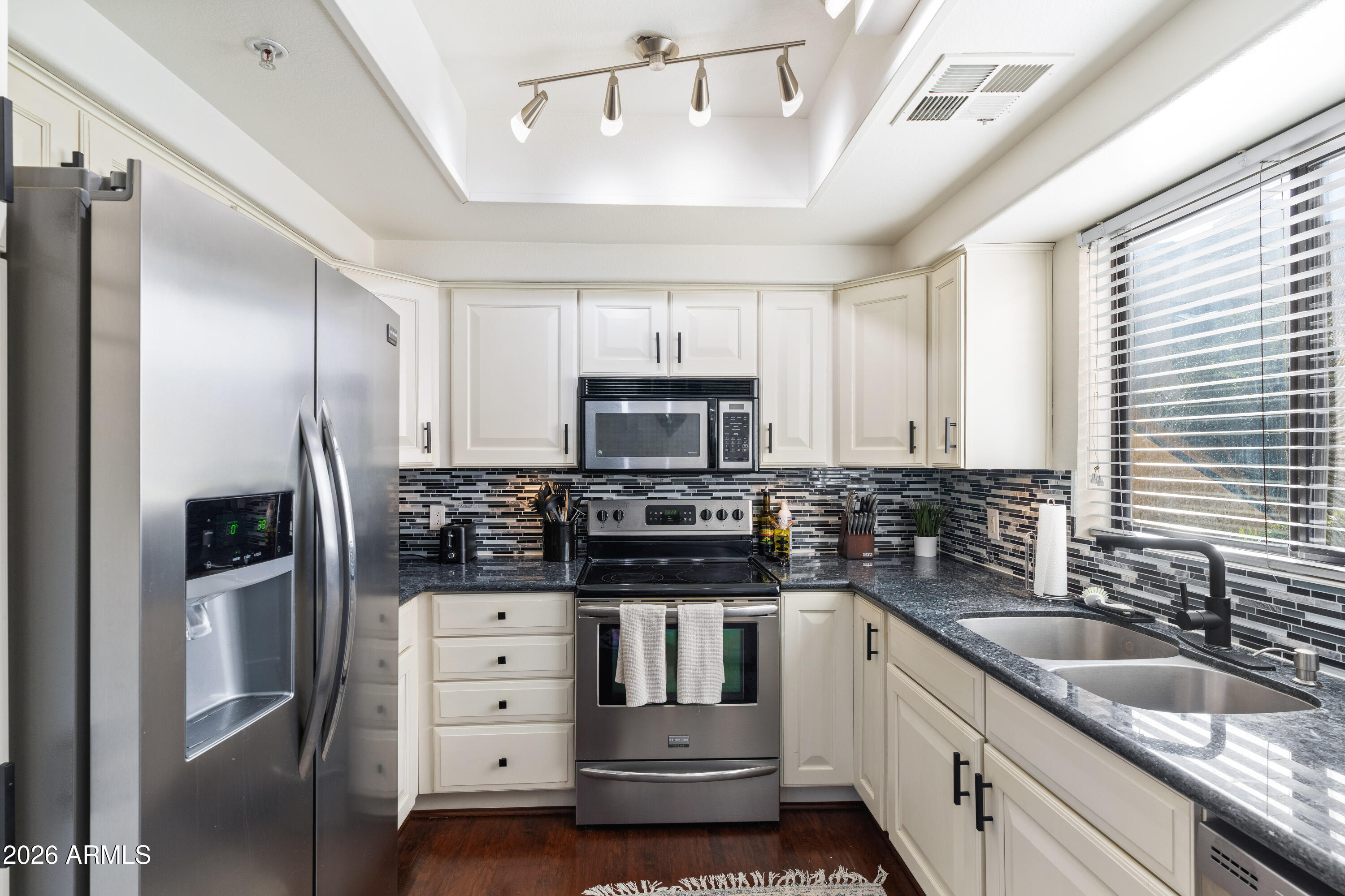 7575 E INDIAN BEND Road 1120