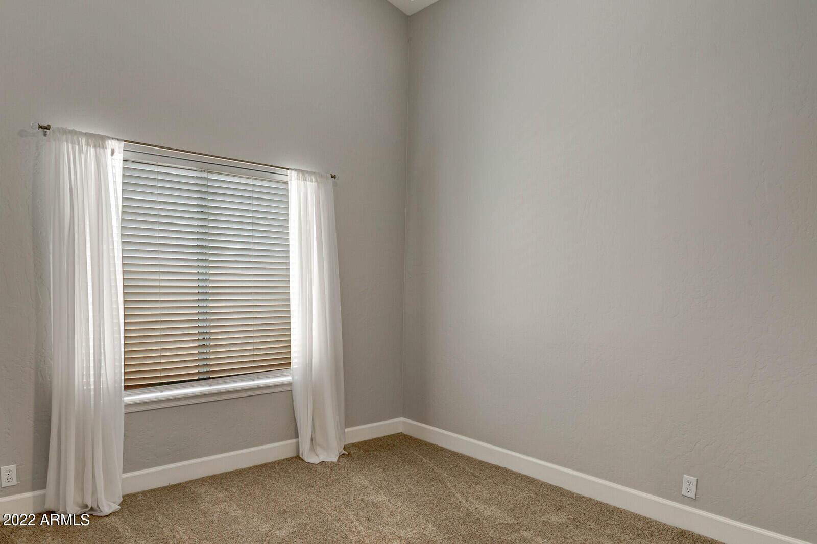 4418 E BARWICK Drive