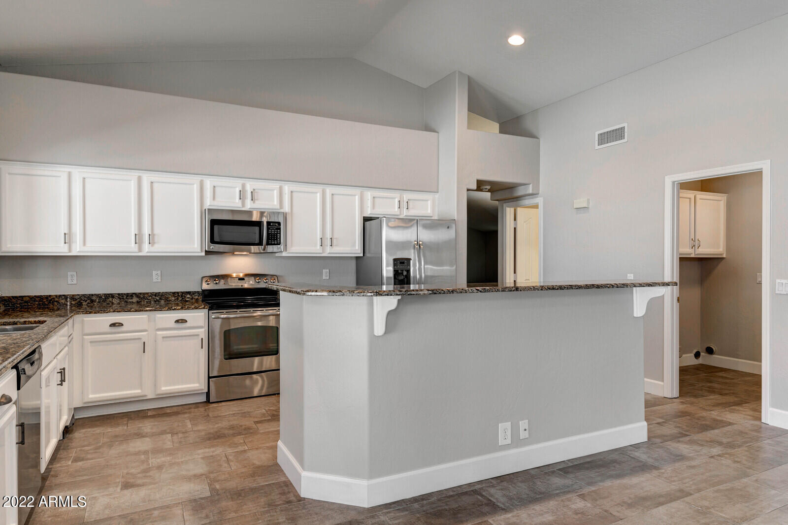 4418 E BARWICK Drive