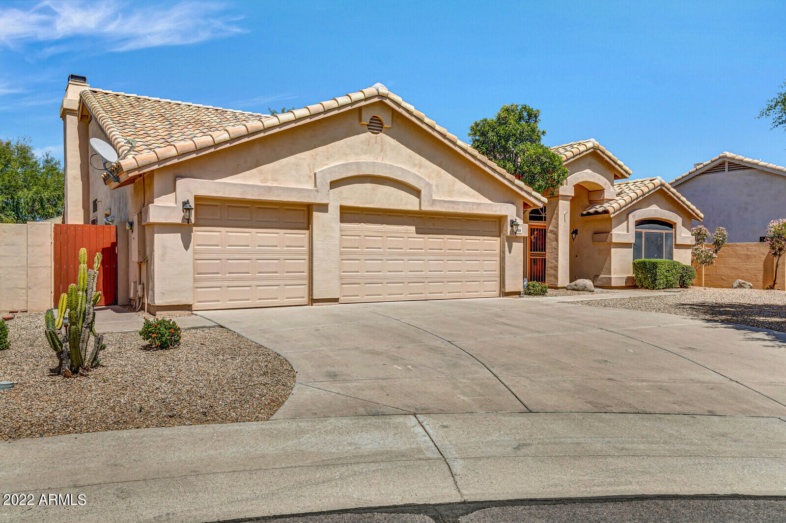 4418 E BARWICK Drive