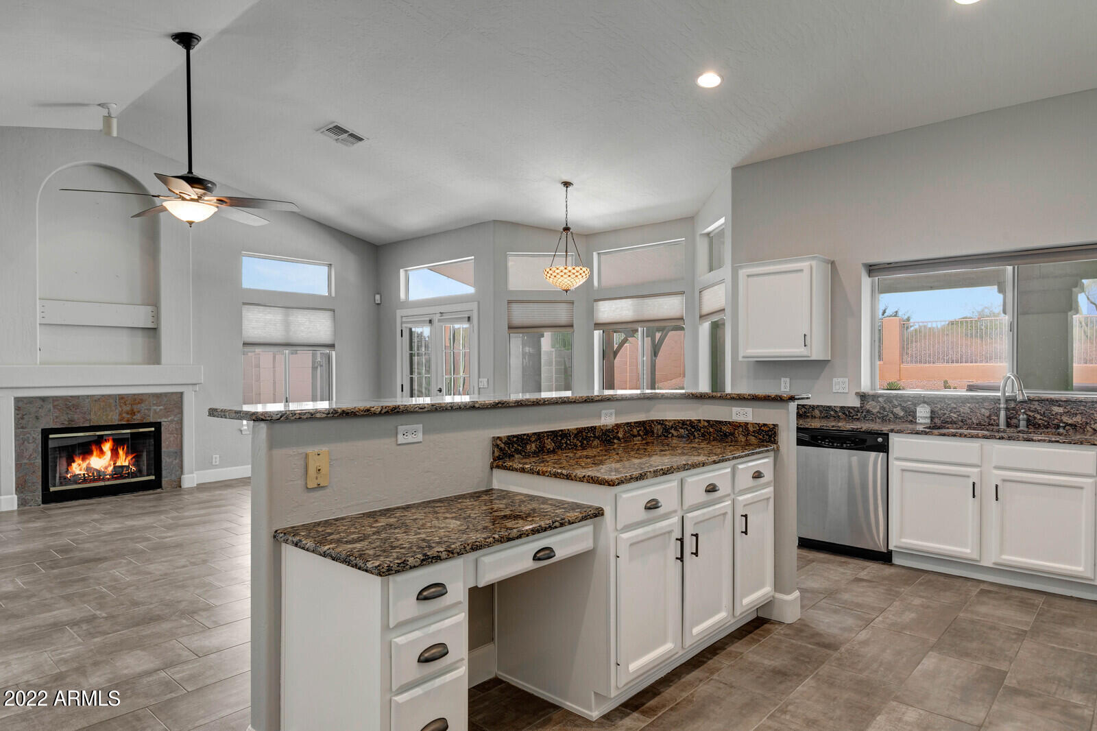 4418 E BARWICK Drive