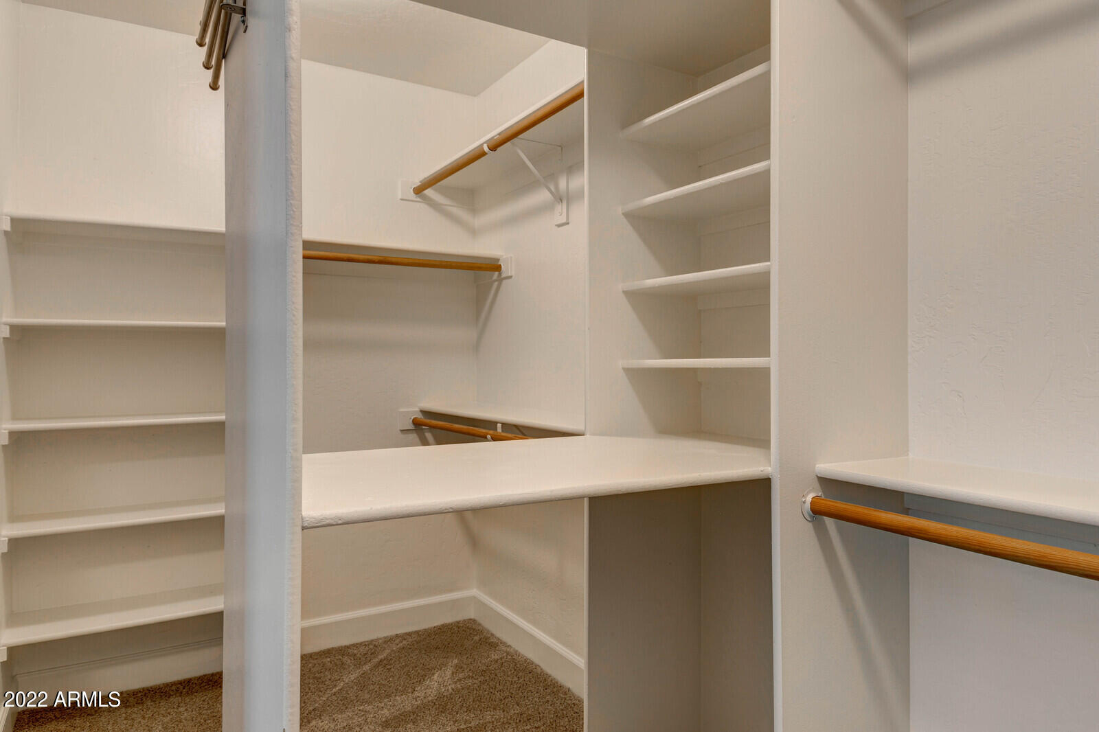 4418 E BARWICK Drive