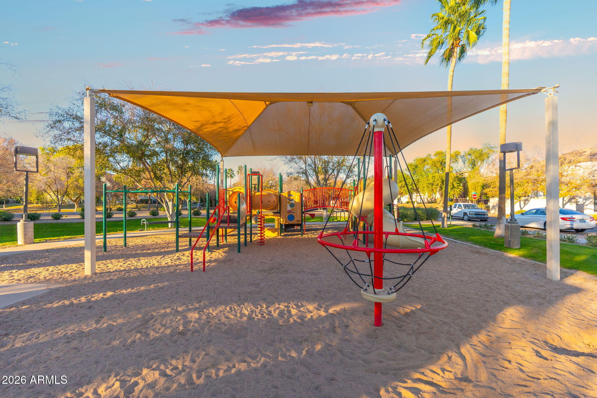 4178 E SHEFFIELD Avenue