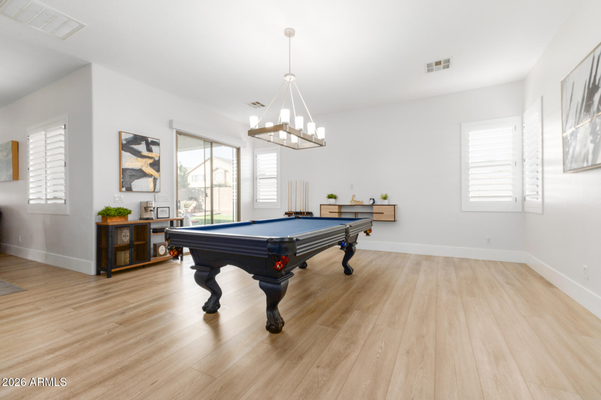 14316 W DESERT HILLS Drive