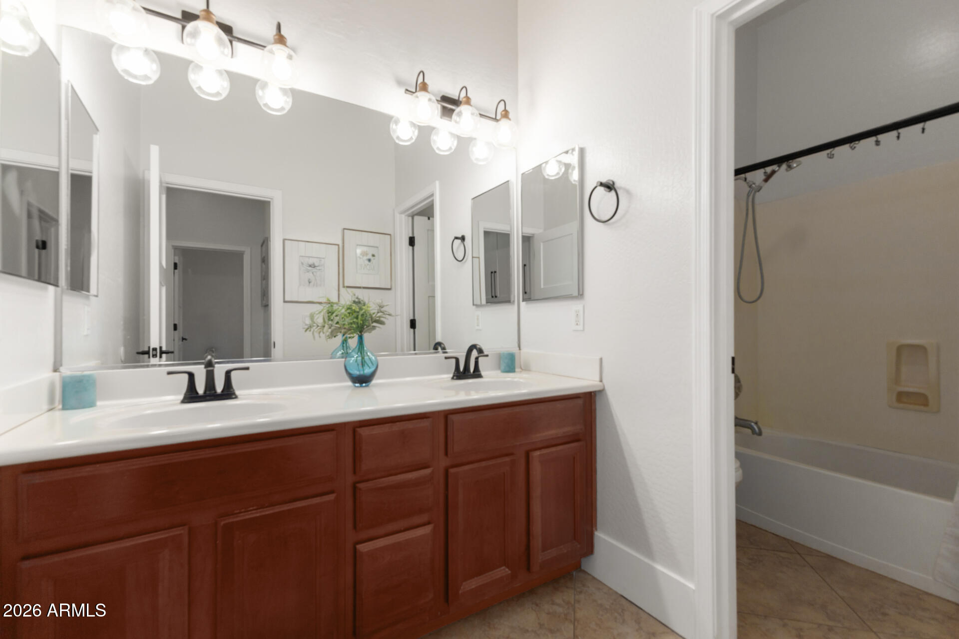 14316 W DESERT HILLS Drive