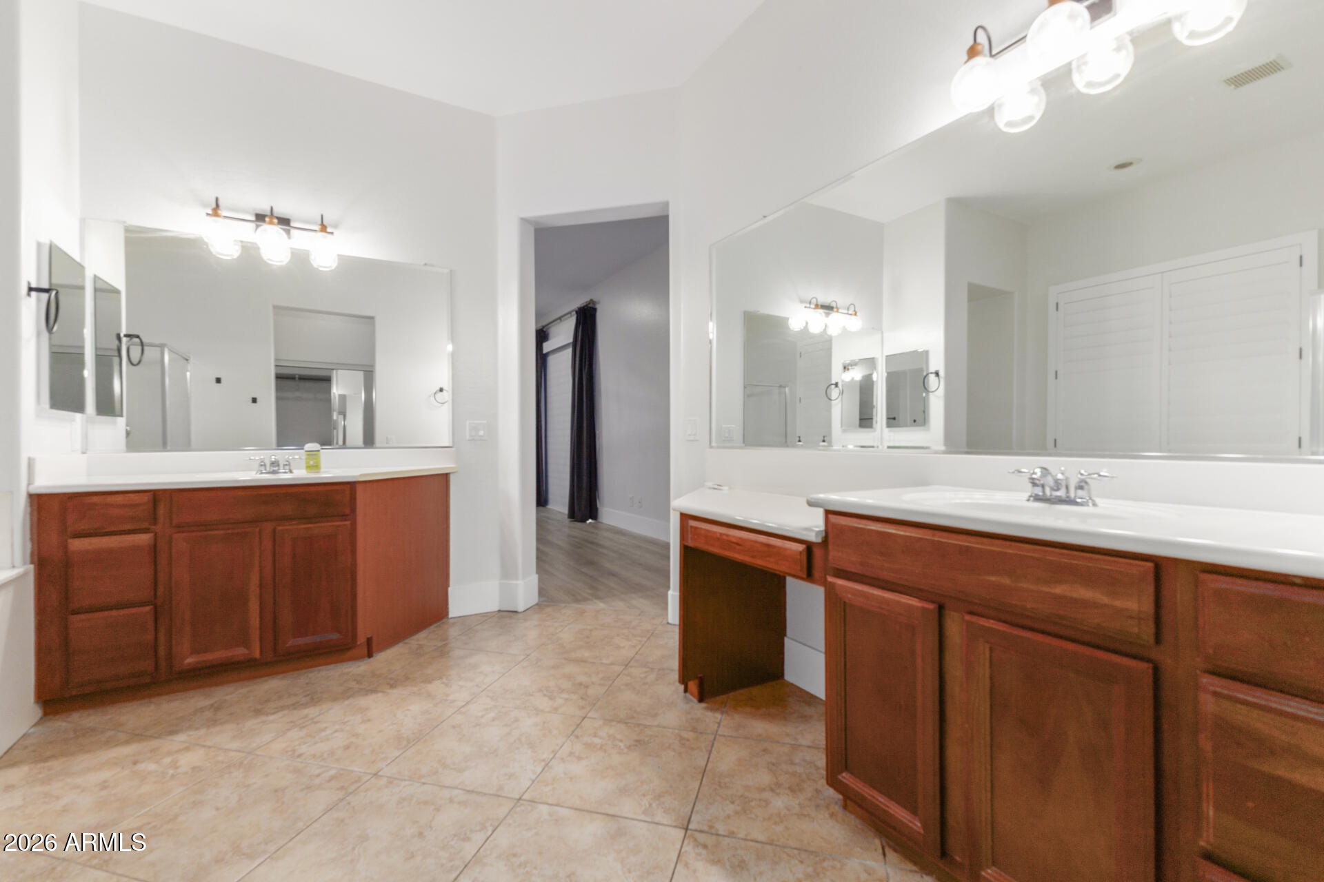 14316 W DESERT HILLS Drive