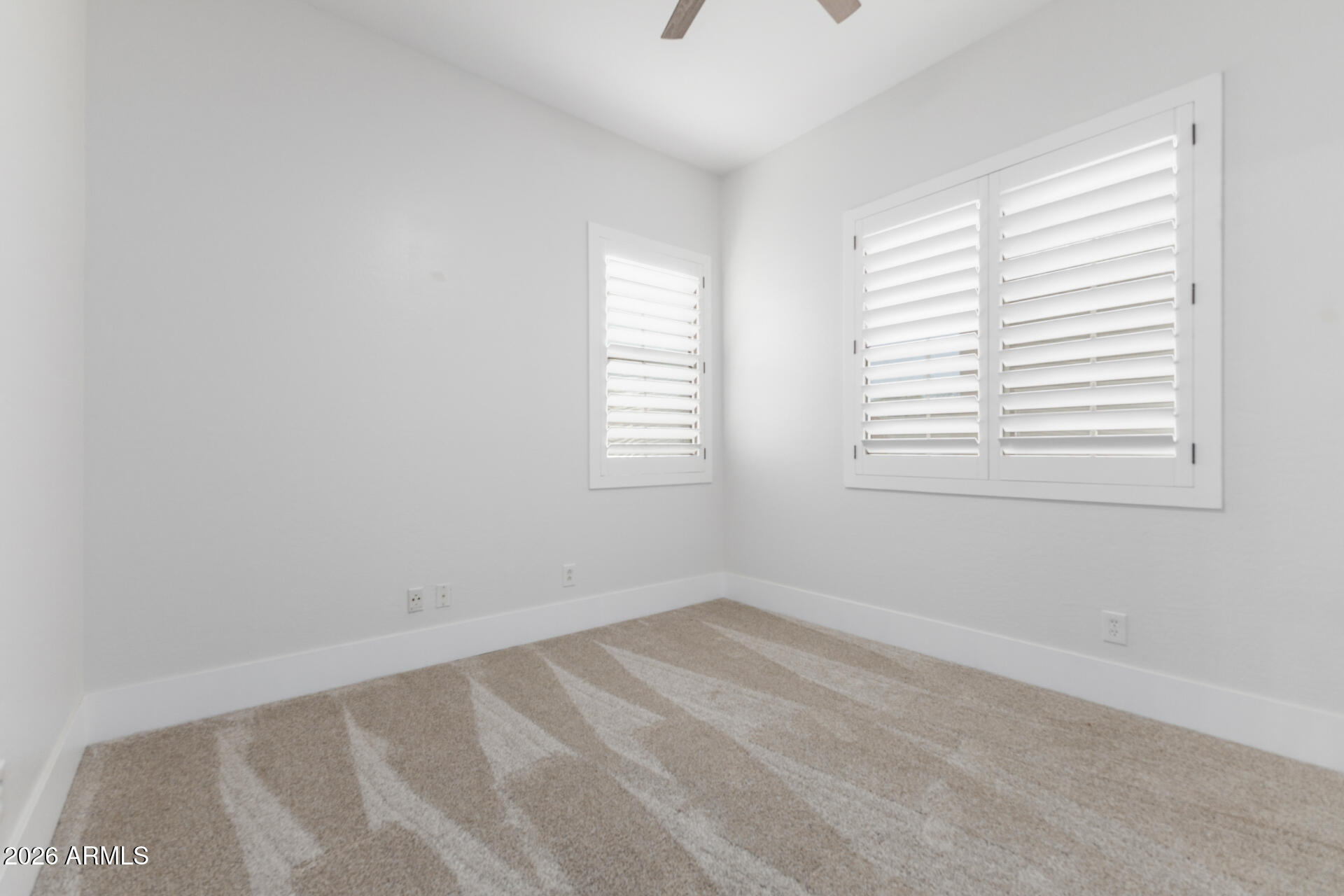 14316 W DESERT HILLS Drive