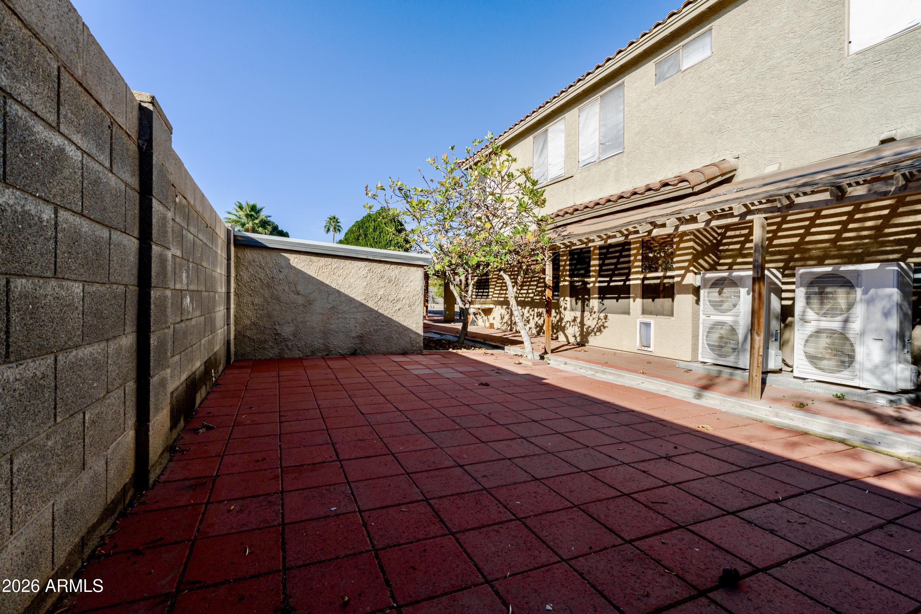 6788 W GREENBRIAR Drive