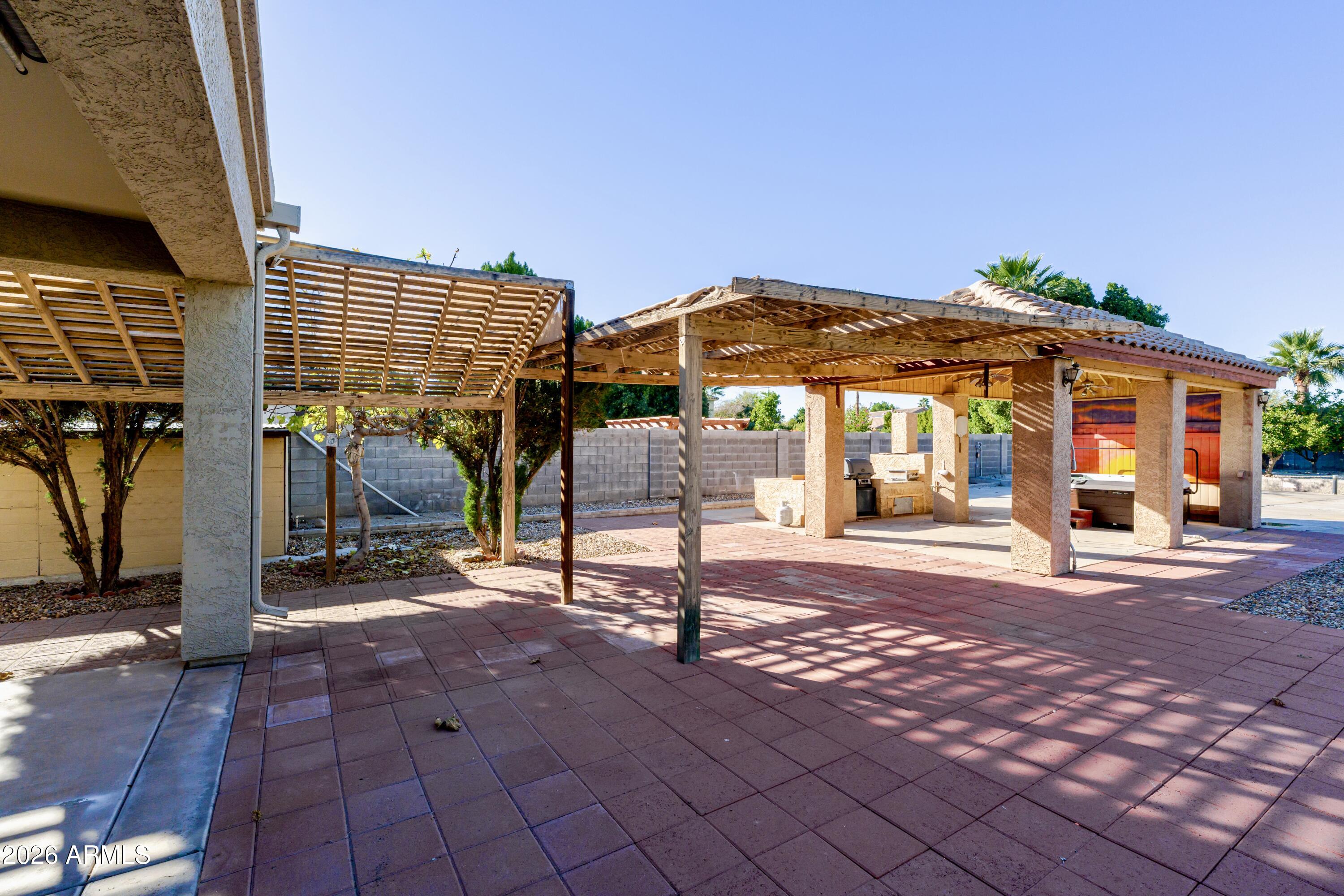 6788 W GREENBRIAR Drive