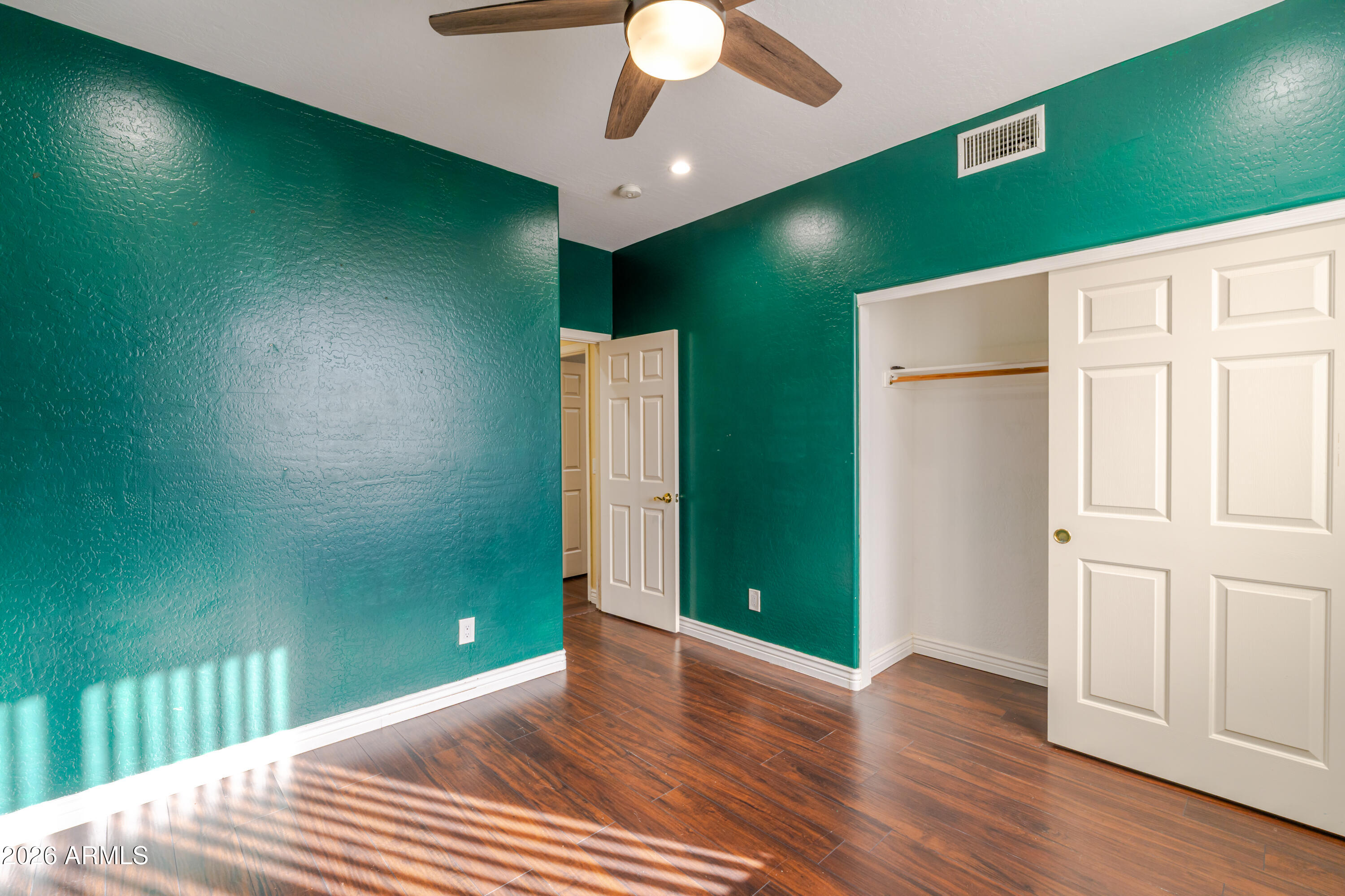 6788 W GREENBRIAR Drive