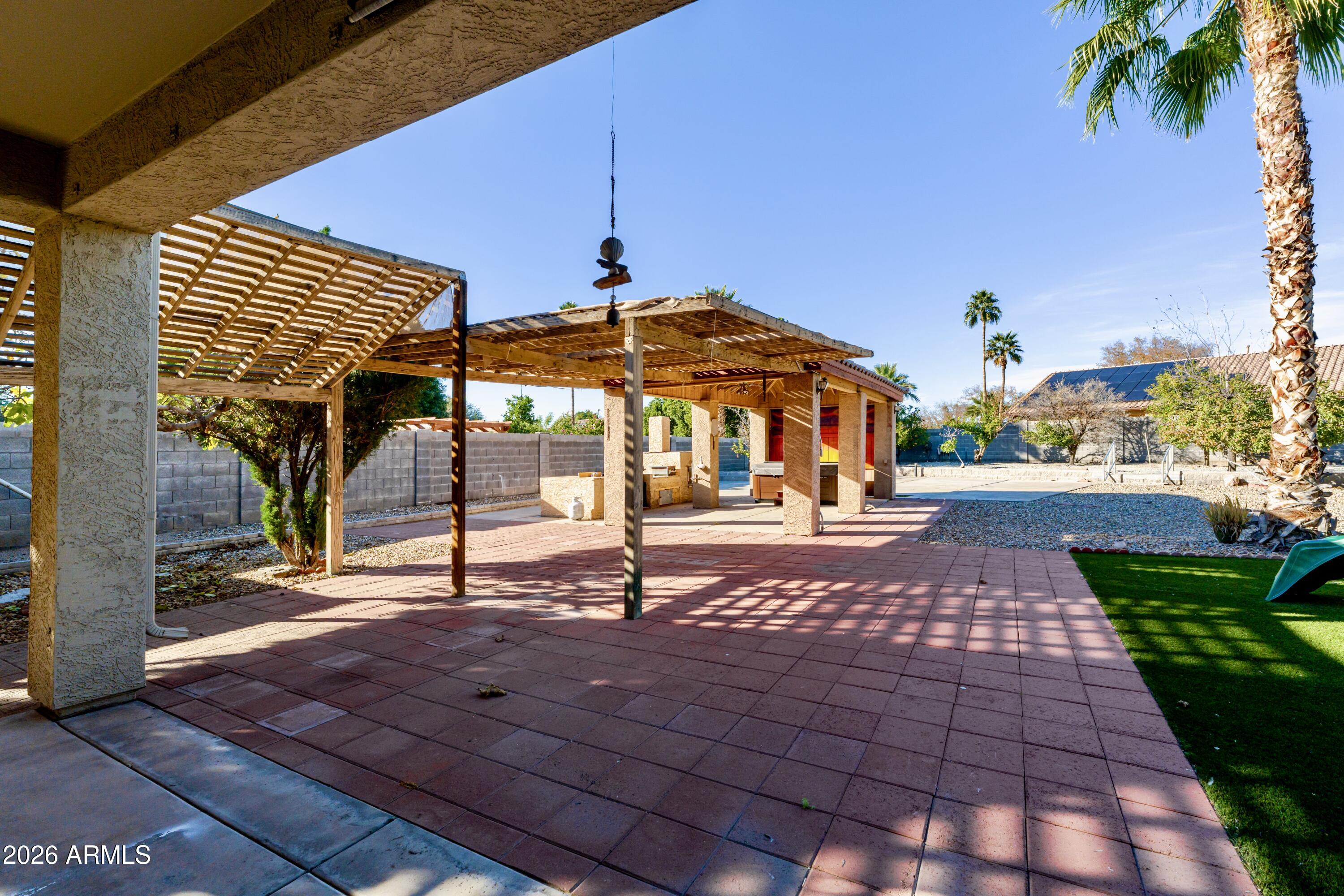 6788 W GREENBRIAR Drive