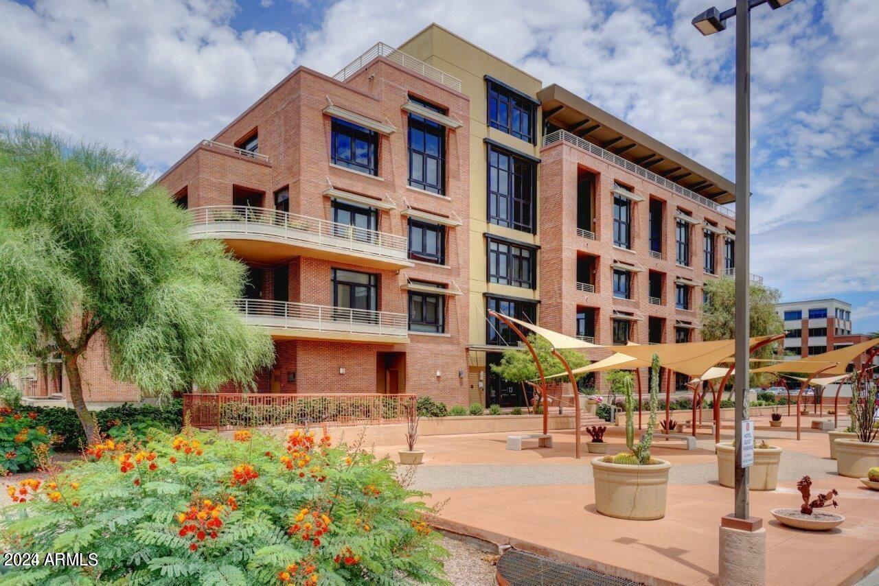 7301 E 3RD Avenue 116