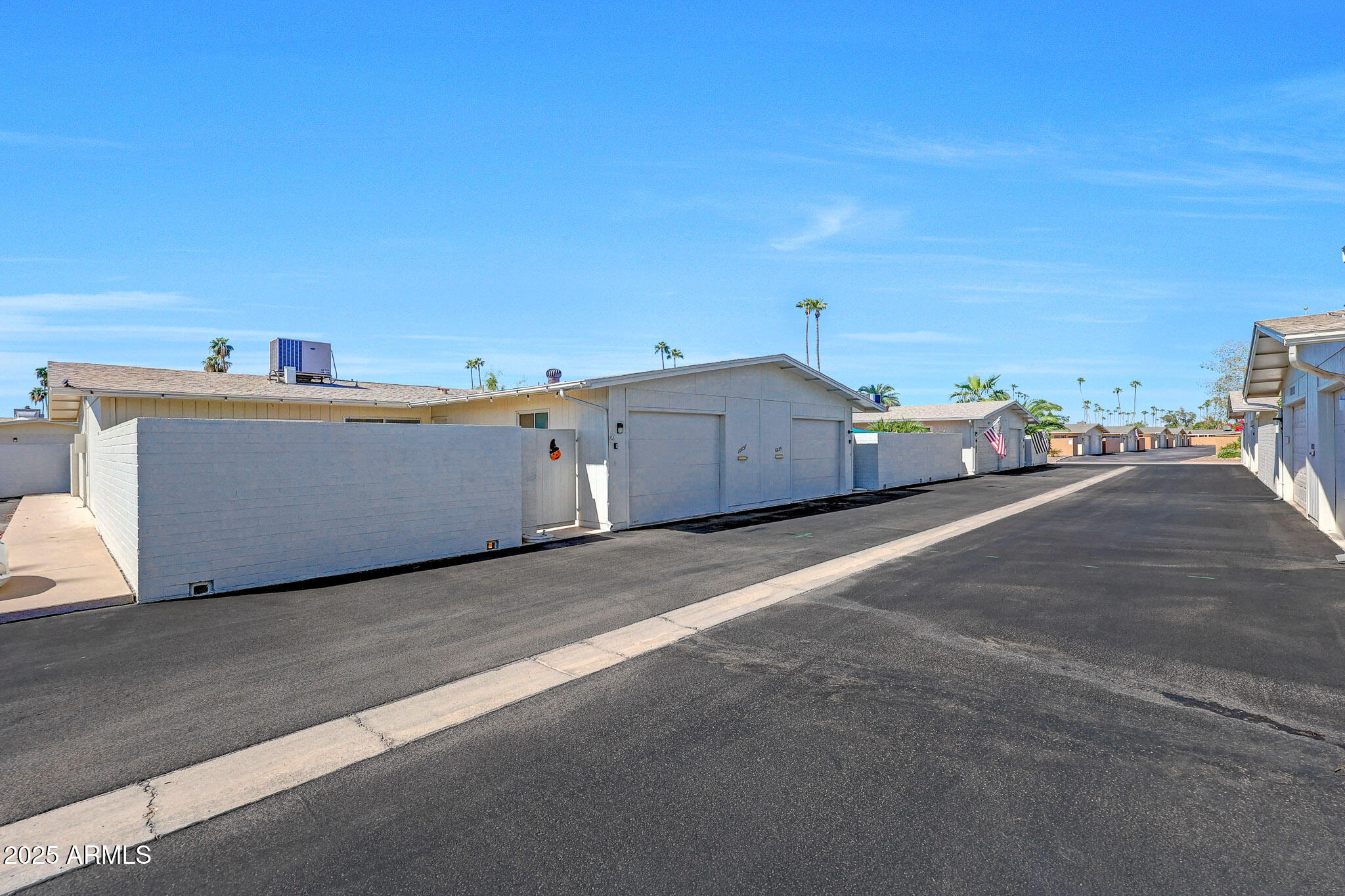 10837 W SANTA FE Drive