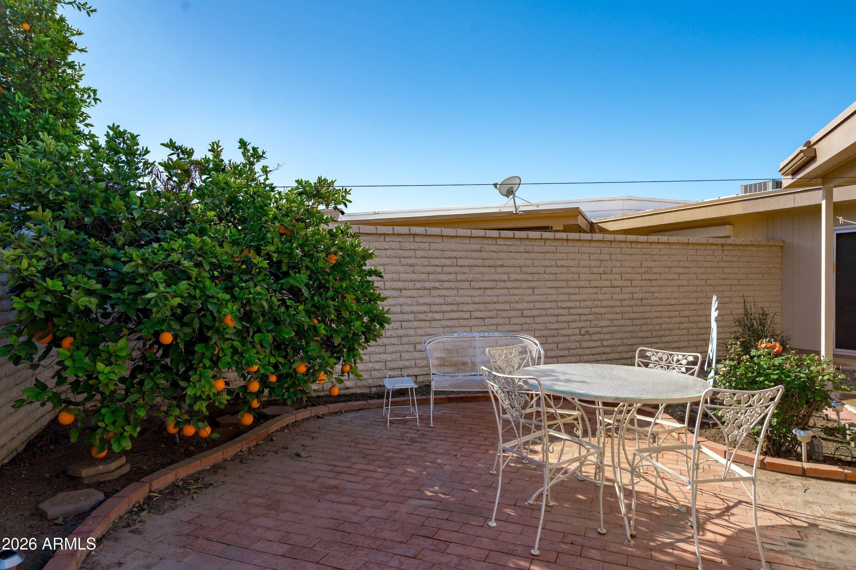 10501 W LOMA BLANCA Drive