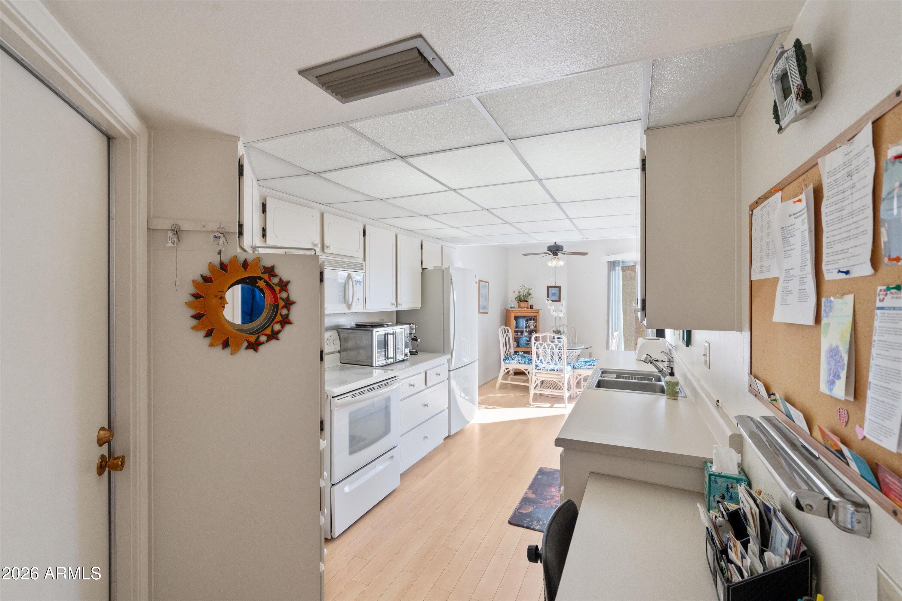 10501 W LOMA BLANCA Drive