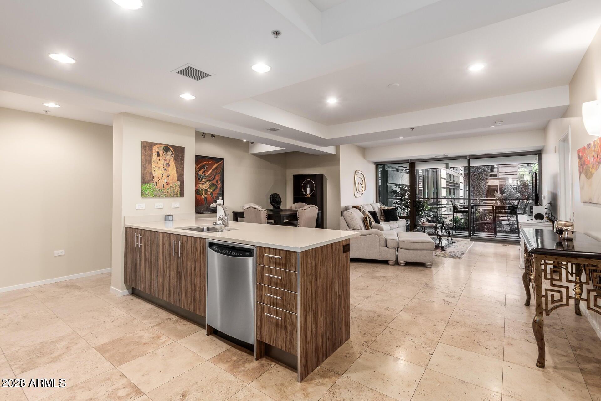 7131 E RANCHO VISTA Drive 4010