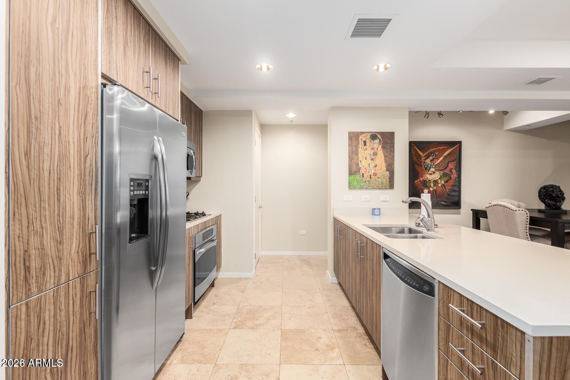 7131 E RANCHO VISTA Drive 4010