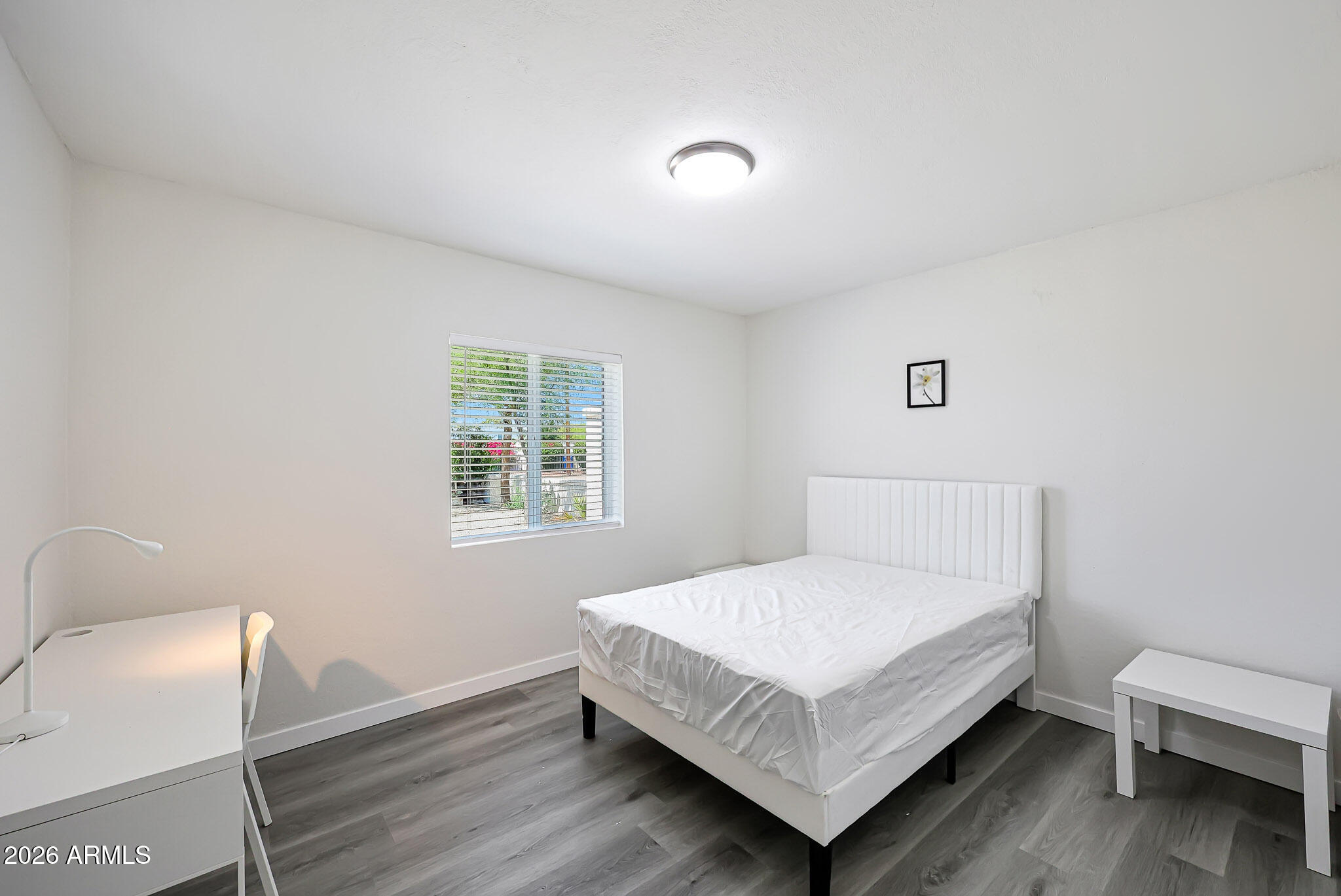 1339 E Glenrosa Avenue