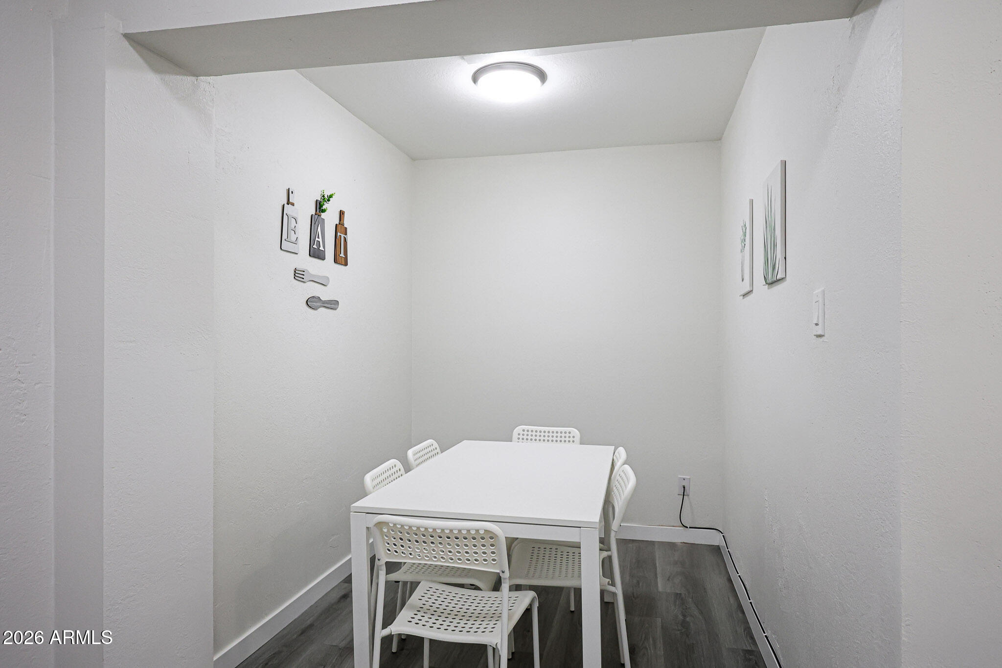 1339 E Glenrosa Avenue