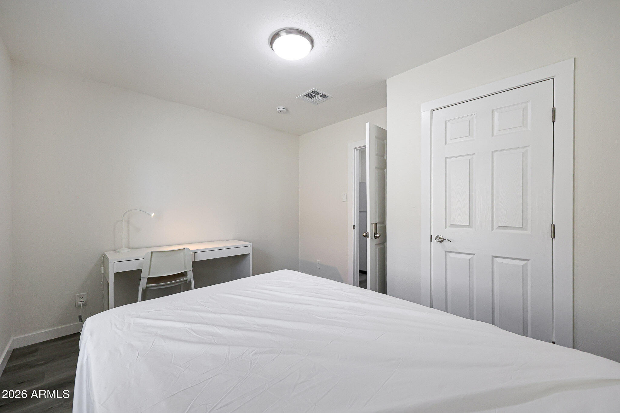 1339 E Glenrosa Avenue