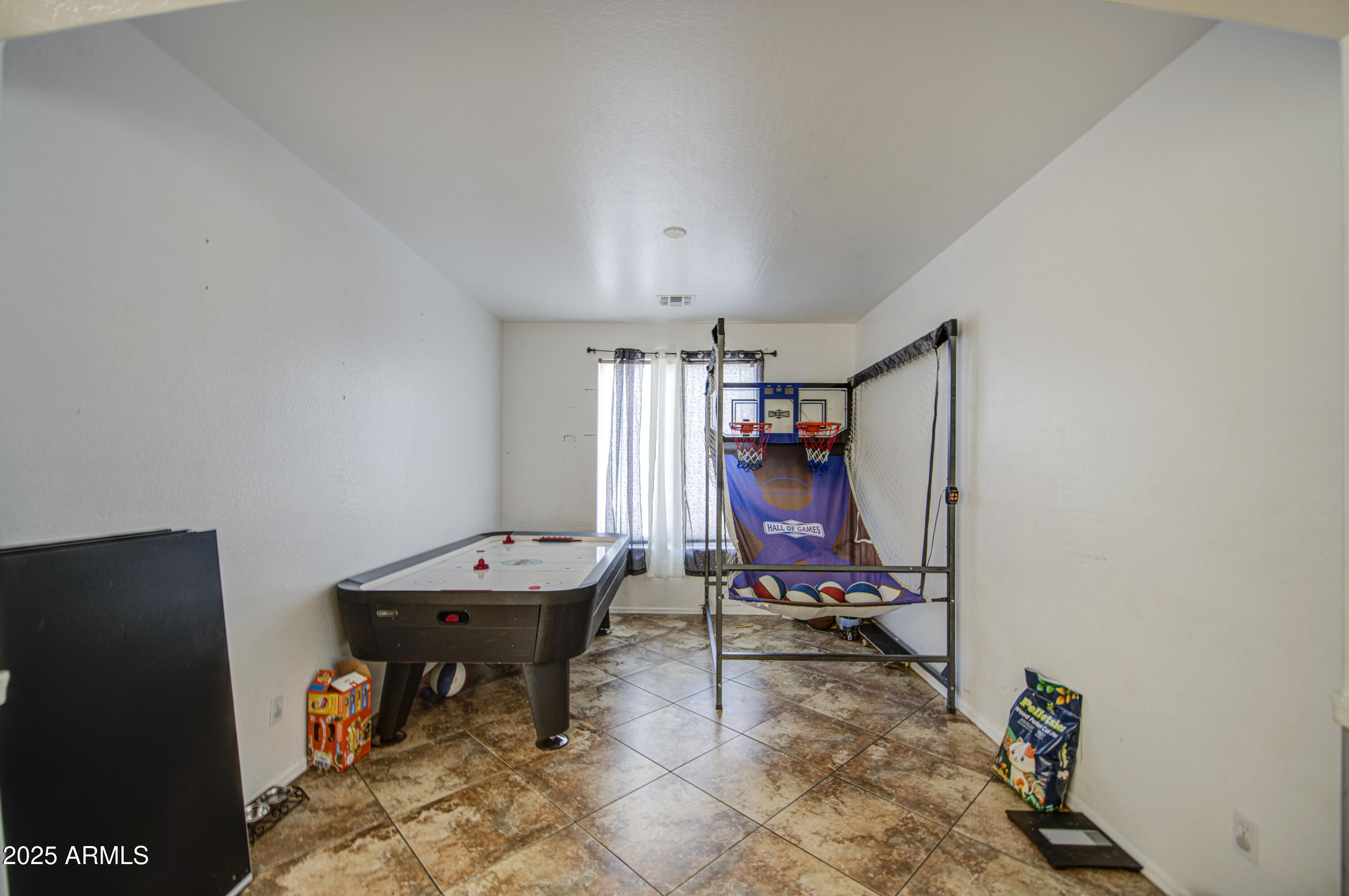 7419 S 25TH Drive
