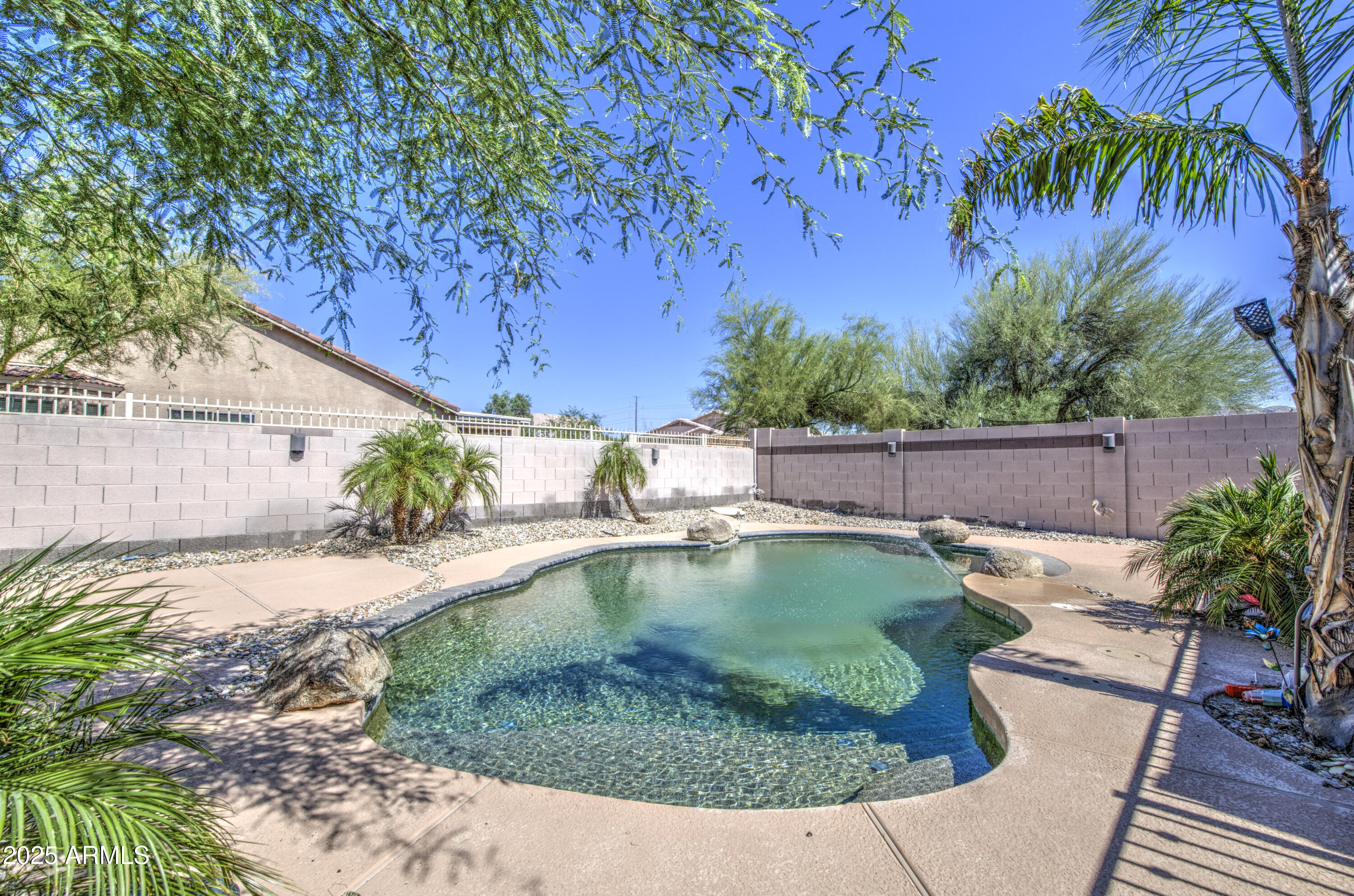 7419 S 25TH Drive